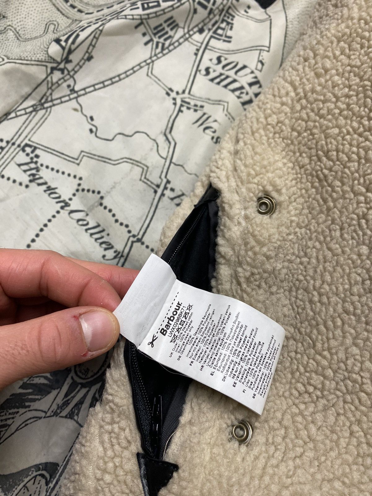 Barbour × Vintage Women's Barbour Wax Matlock Motorcycle Black Jacket Size S / US 4 / IT 40 - 17 Thumbnail