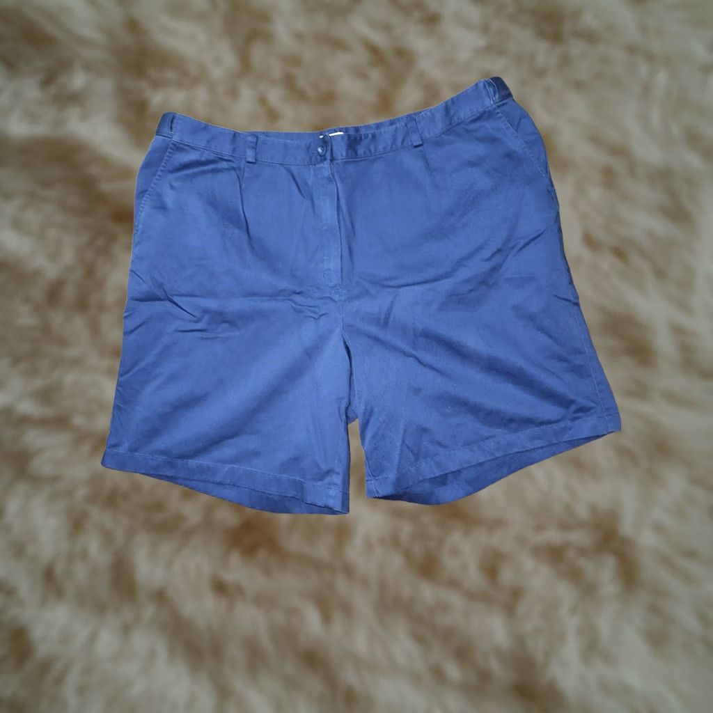 Vintage L.L. Bean Chino Shorts Womens 22W Blue Original Fit Twill Pockets Casual Summer Size 40" / US 18 - 1 Thumbnail