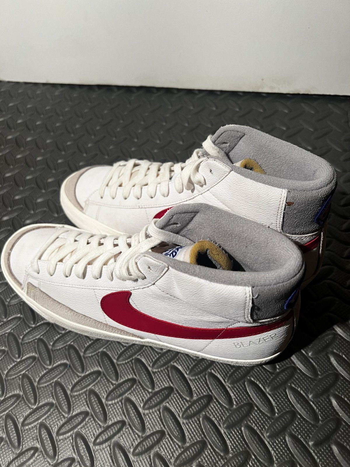 Nike Nike Blazer Mid 77 “Athletic Club” Size 10.5 Red White Shoes Size US 10.5 / EU 43-44 - 3 Thumbnail
