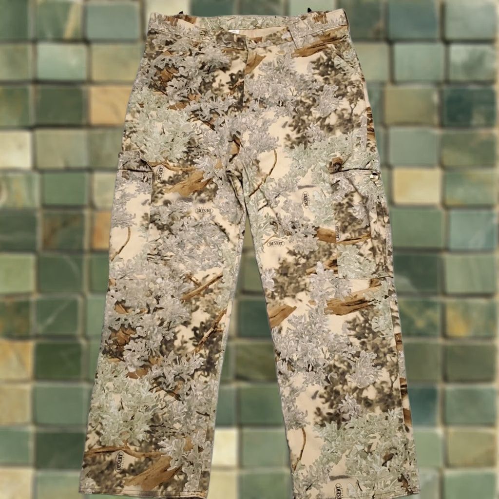 Vintage VINTAGE Kings Camo Pants Mens 38x29 Camouflage Cargo Adjustable Waist VTG Green Brown Desert Shadow Nike? Size US 38 / EU 54 - 1 Thumbnail