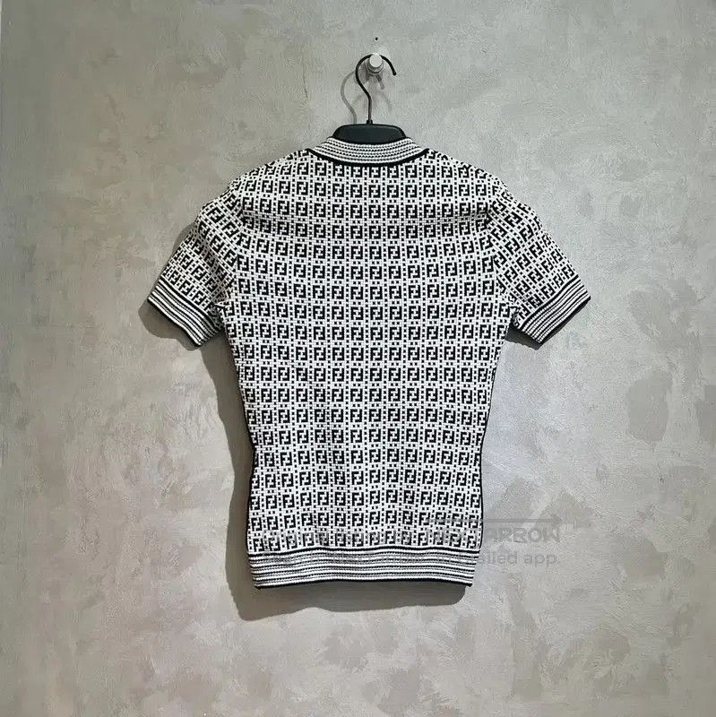 Fendi Fendi Short Sleeve Black T-Shirt for Women . Size S / US 4 / IT 40 - 6 Thumbnail