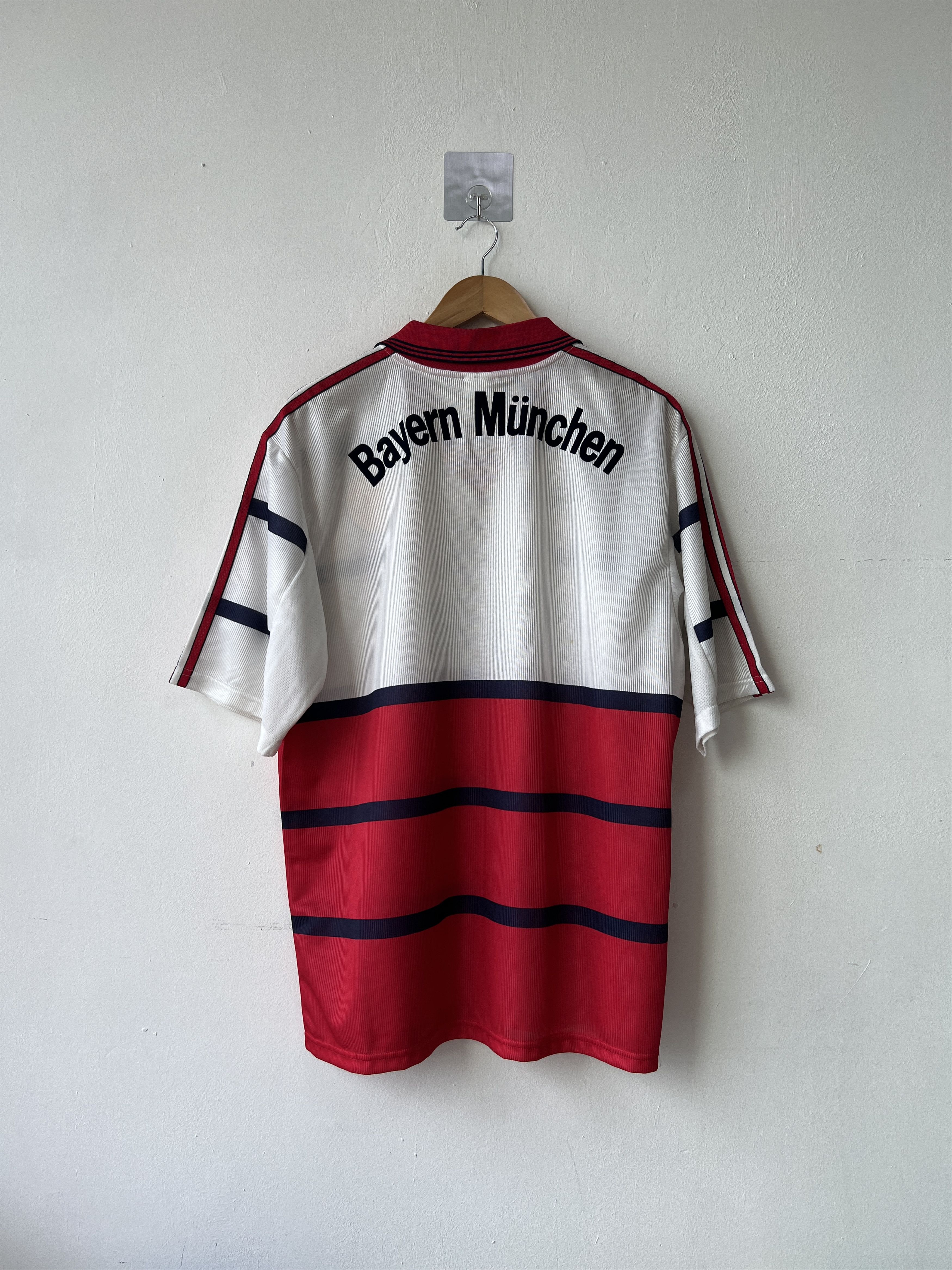 Adidas (L) Bayern Munich 1998-00 Away Kit Size US L / EU 52-54 / 3 - 2 Thumbnail
