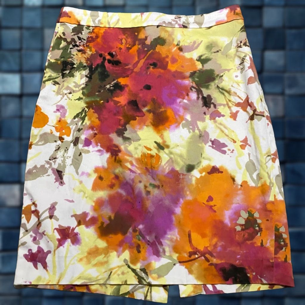 J.Crew J. Crew Womens sz 4 Skirt Multicolor Floral Straight Pencil Colorful Artsy Size 27" / US 4 / IT 40 - 1 Thumbnail