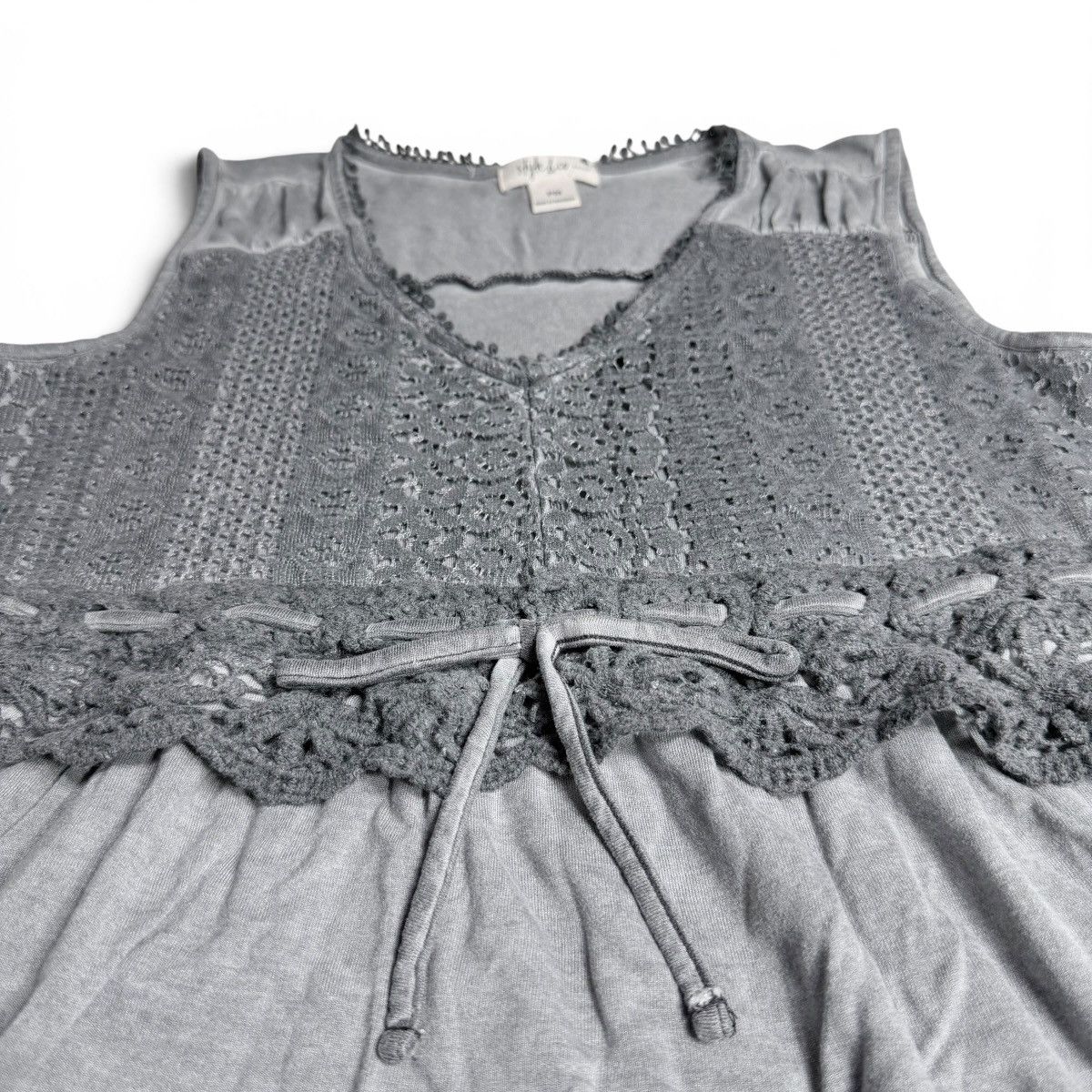 Style & Co Style & Co. Gray Layered Crochet Trim Tank Top Size M / US 6-8 / IT 42-44 - 10 Thumbnail