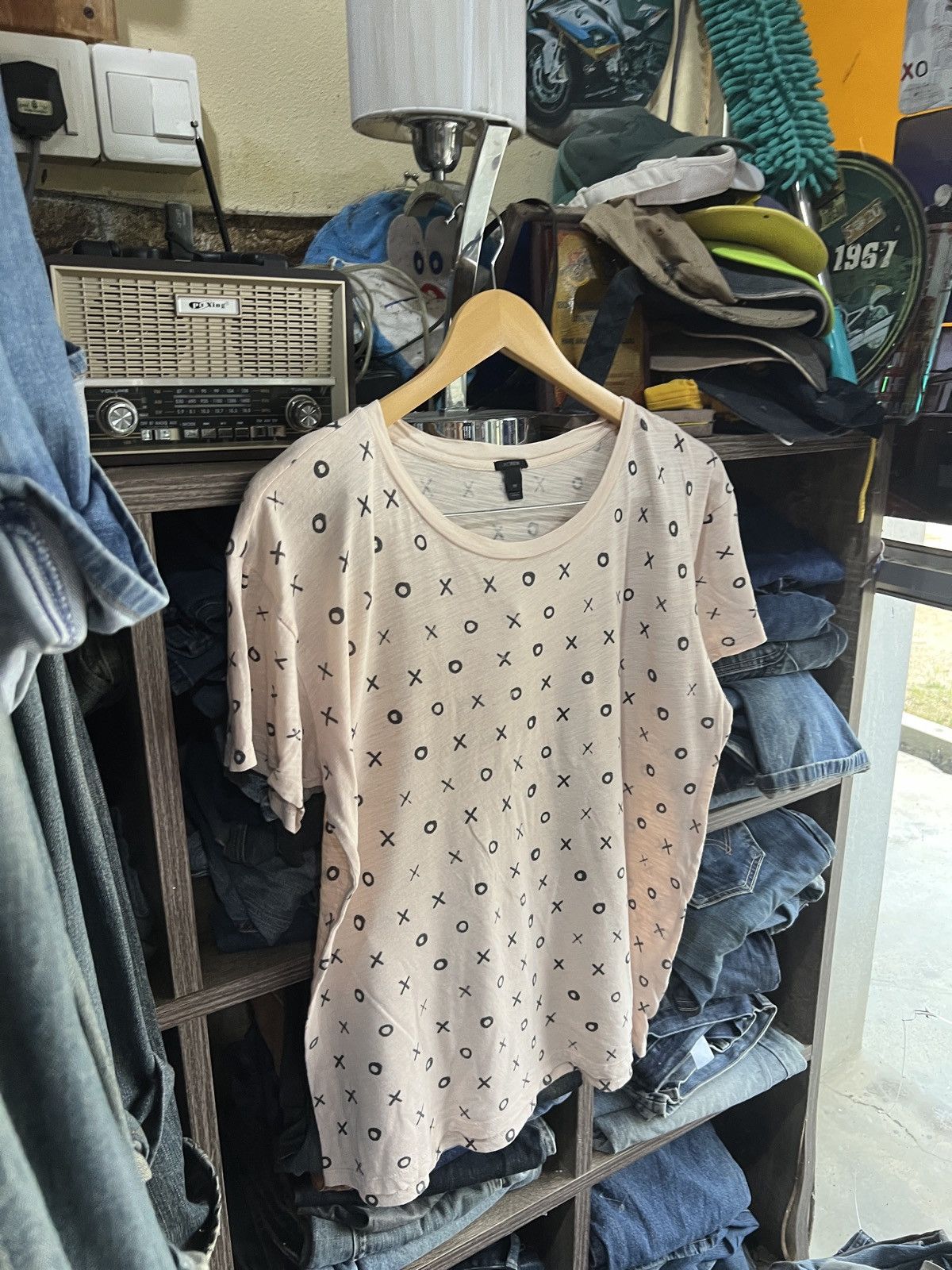 J.Crew 🔥J. Crew XO Tee Size US M / EU 48-50 / 2 - 5 Thumbnail