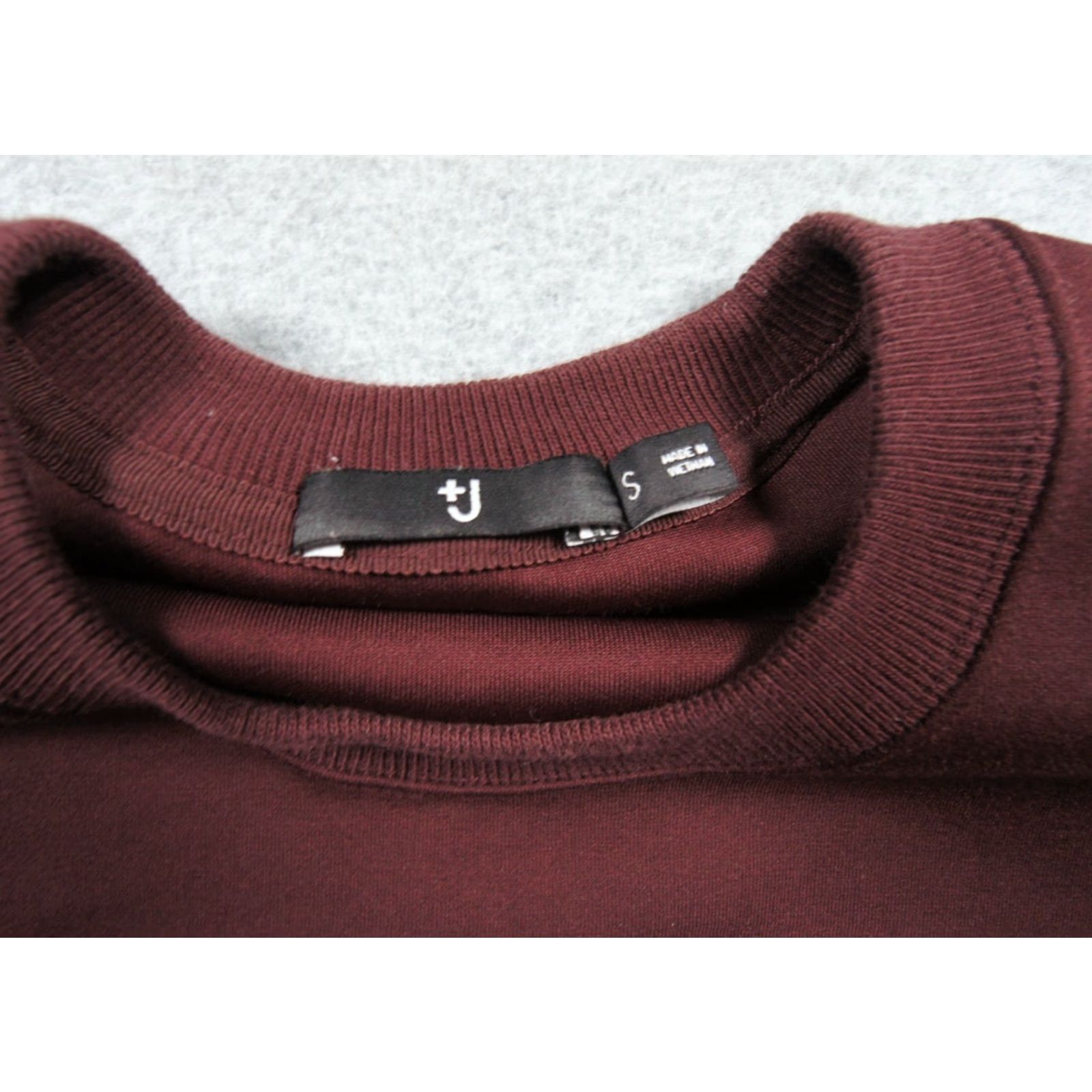 Uniqlo VINTAGE Uniqlo Sweatshirt Mens Small Red Jil Sander Crewneck Sweater Pullover Unisex Size US S / EU 44-46 / 1 - 5 Thumbnail