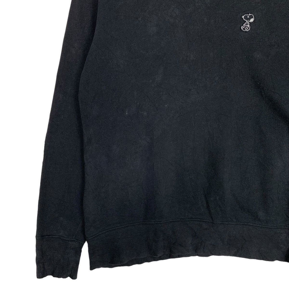 Kaws × Peanuts × Uniqlo UT X KAWS X PEANUTS SMALL LOGO SWEATSHIRTS #0715-C33 Size US M / EU 48-50 / 2 - 5 Thumbnail