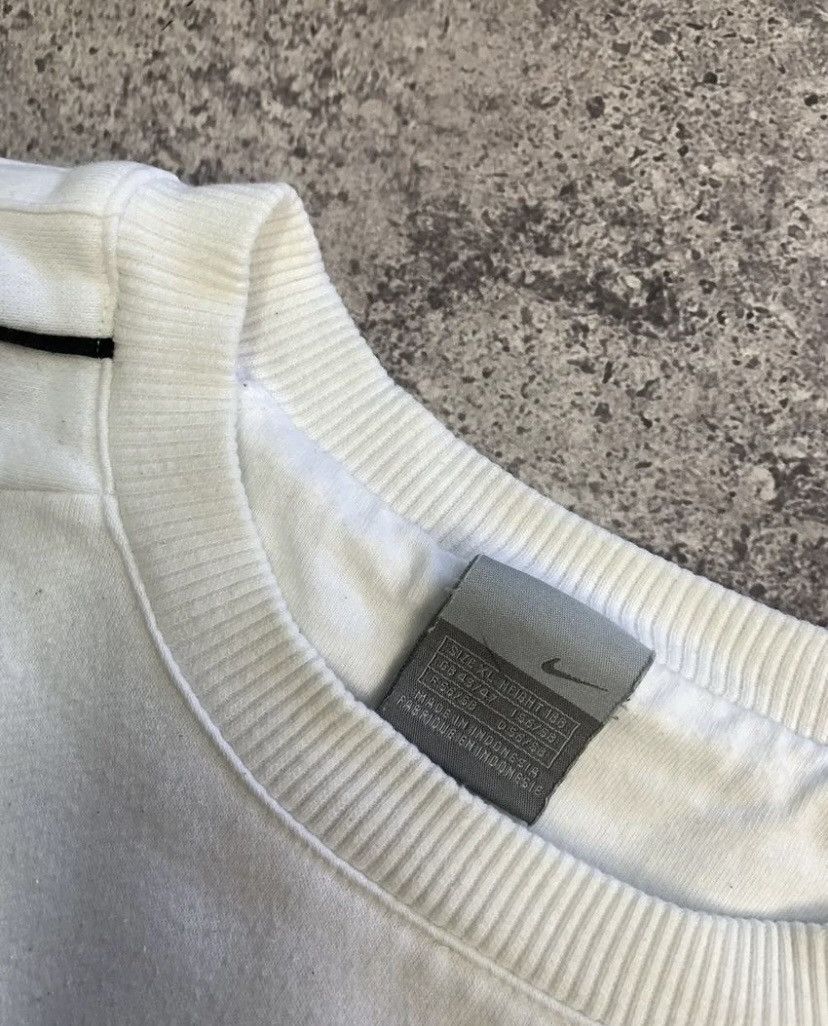 Other Nike Sweater Vintage Faded Big Logo Size US XL / EU 56 / 4 - 10 Thumbnail