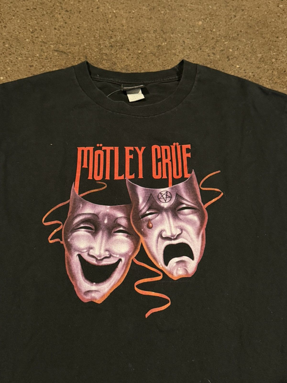 Vintage Vintage mötley crüe winterland theatre of pain tee Size US L / EU 52-54 / 3 - 1 Thumbnail