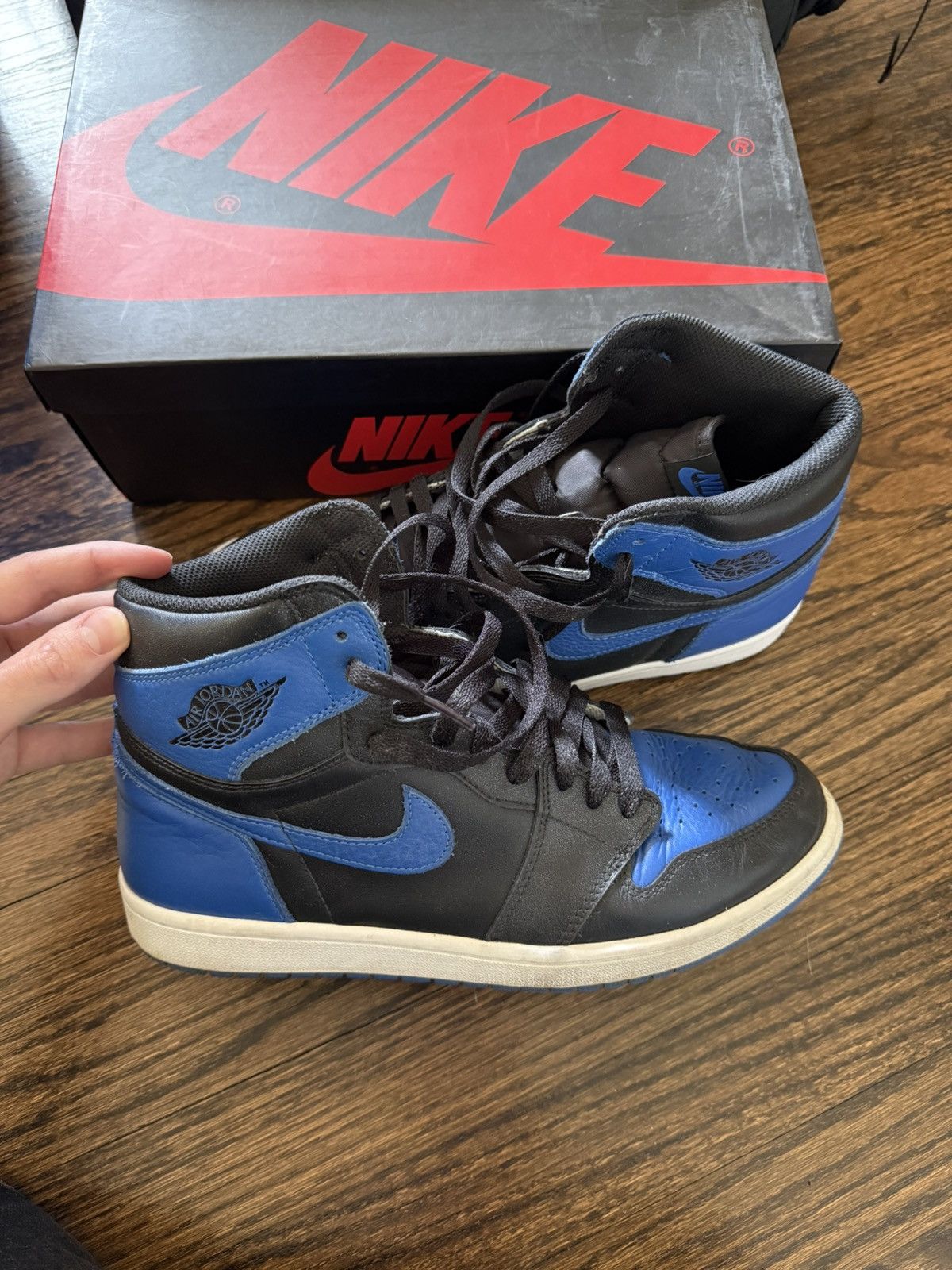 Jordan Brand Jordan 1 royal 2017 Size US 11 / EU 44 - 2 Thumbnail
