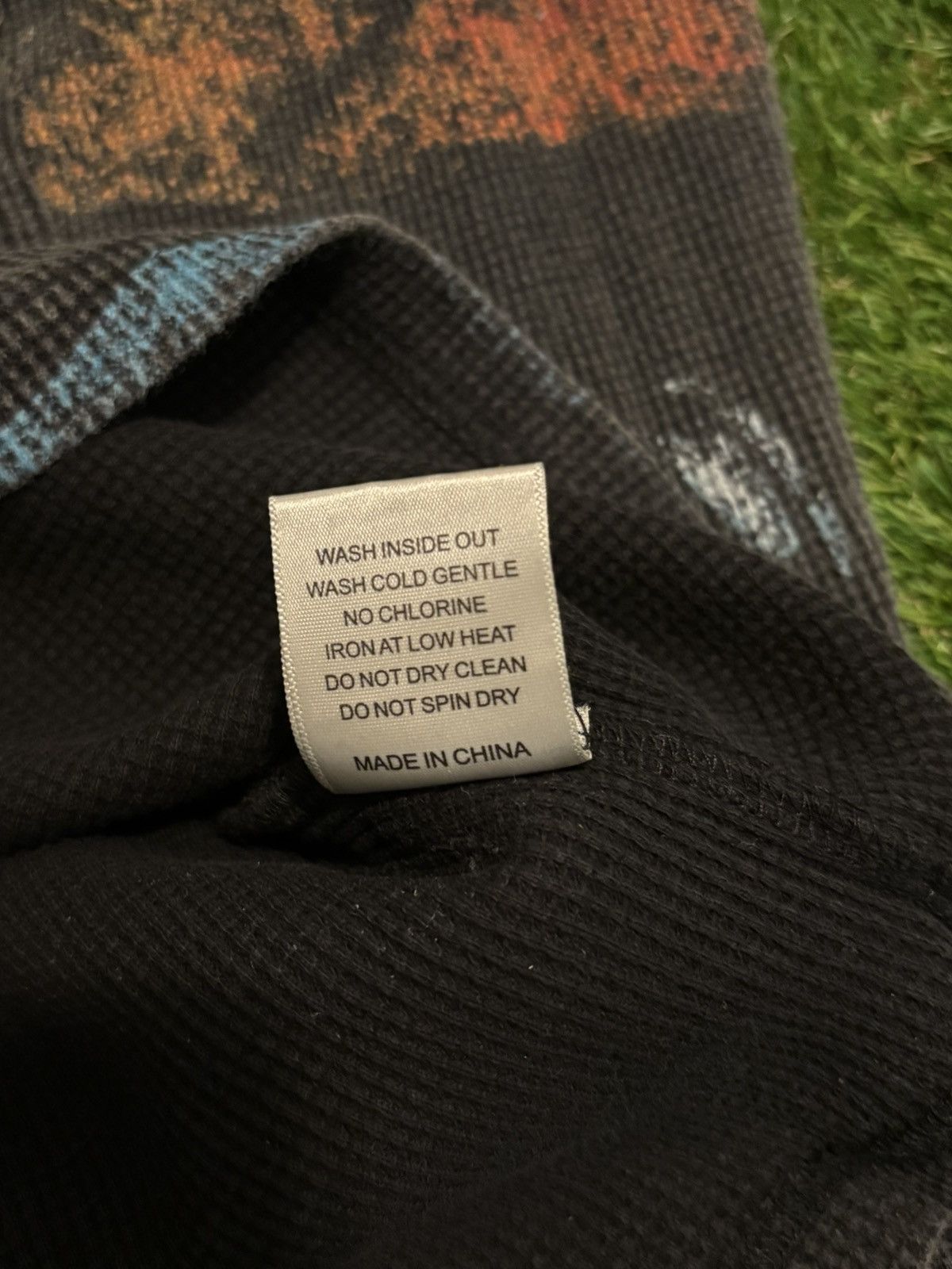 Vale VALE FOREVER “RIP” THERMAL - SIZE MEDIUM - (BLACK) Size US M / EU 48-50 / 2 - 3 Thumbnail
