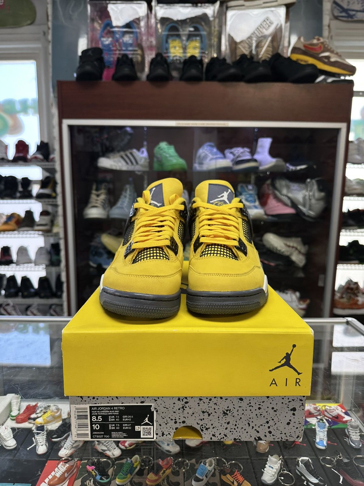 Jordan Brand Jordan 4 Retro ‘Lightning’ Size US 8.5 / EU 41-42 - 3 Thumbnail