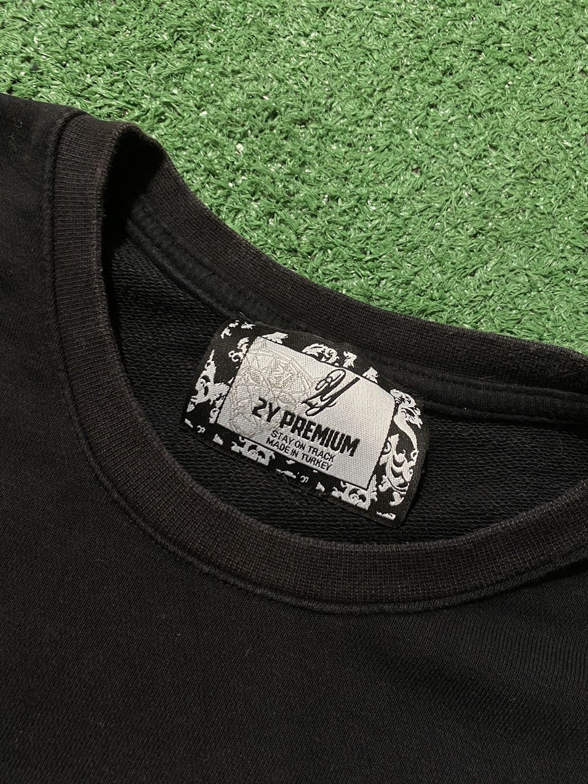 Zoo York Zoo york premium crewneck opium Size US M / EU 48-50 / 2 - 4 Thumbnail