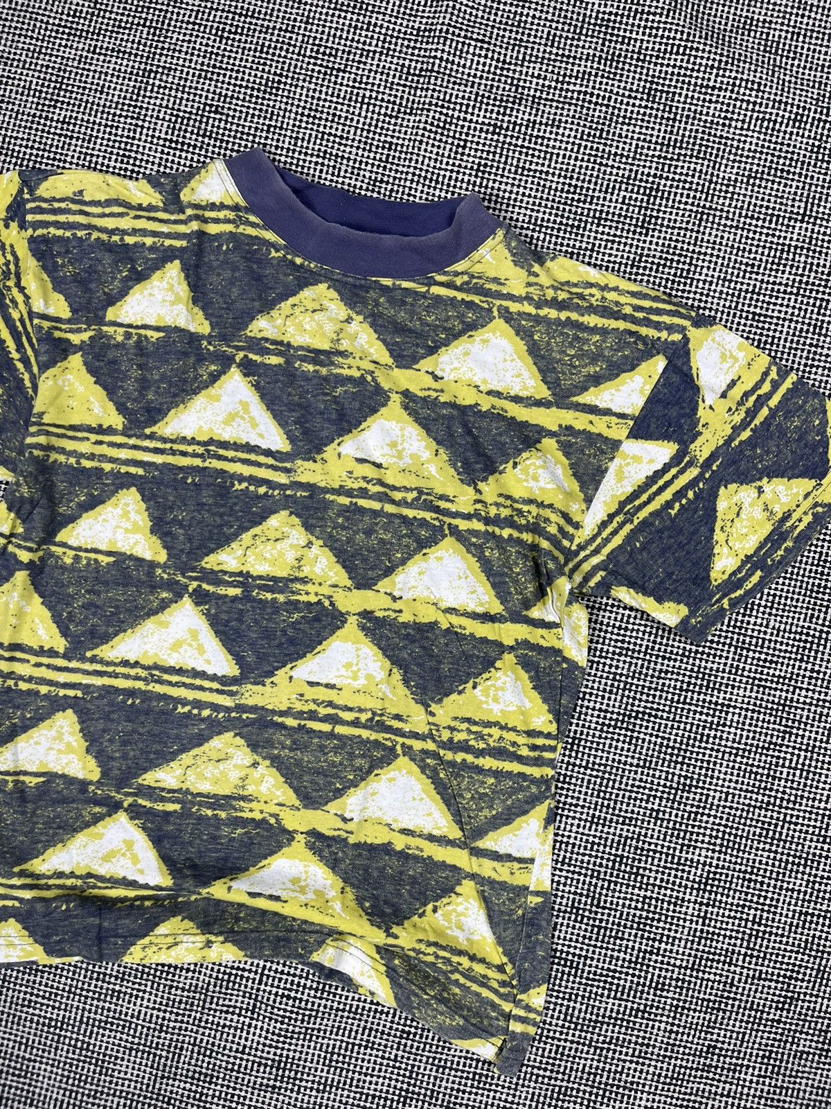 Vintage Vintage y2k aop skate rave style t-shirt surf vibes Size US S / EU 44-46 / 1 - 3 Thumbnail