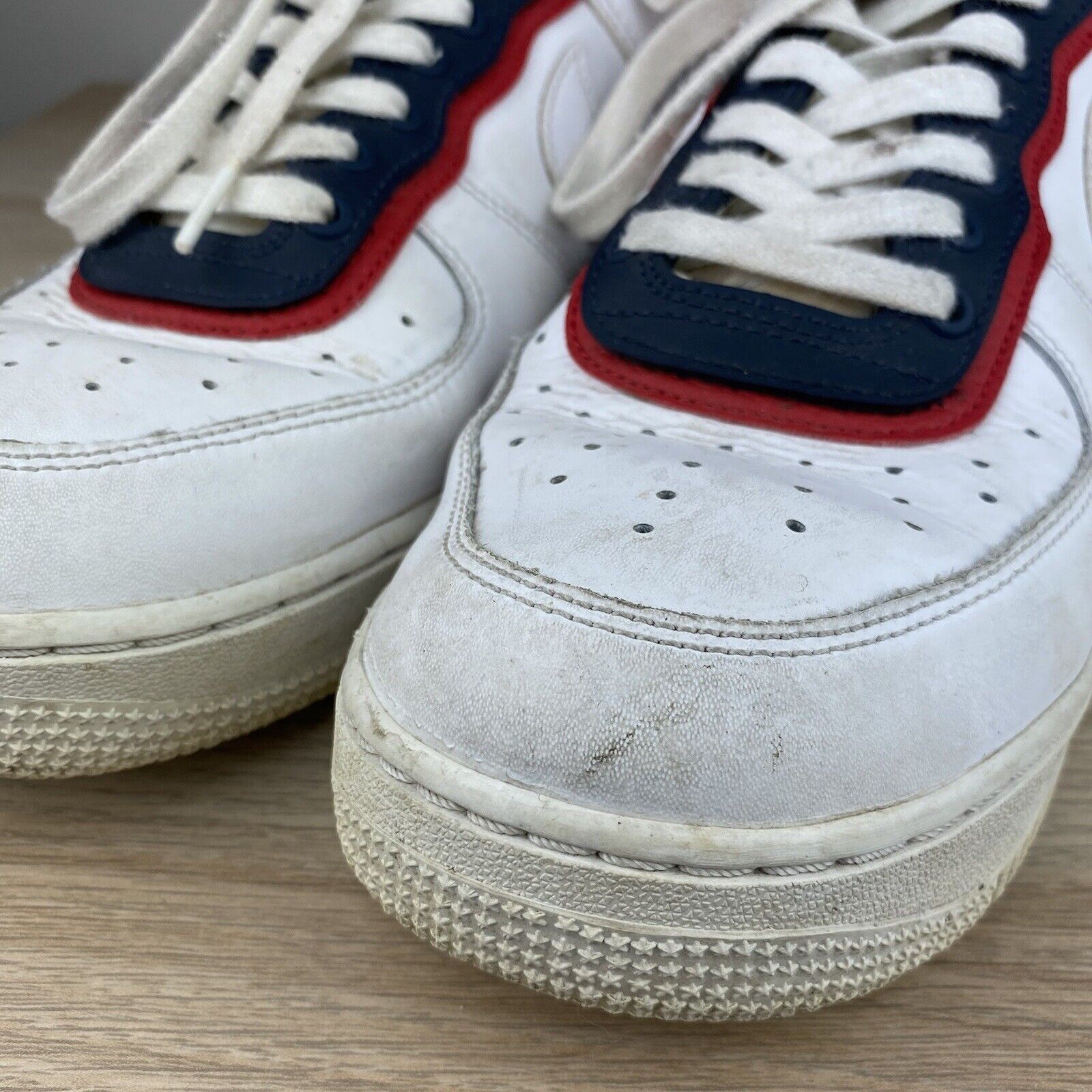 Nike Nike Mens White Red Air Force 1 Shoes Size 10 Used Size US 10 / EU 43 - 11 Thumbnail