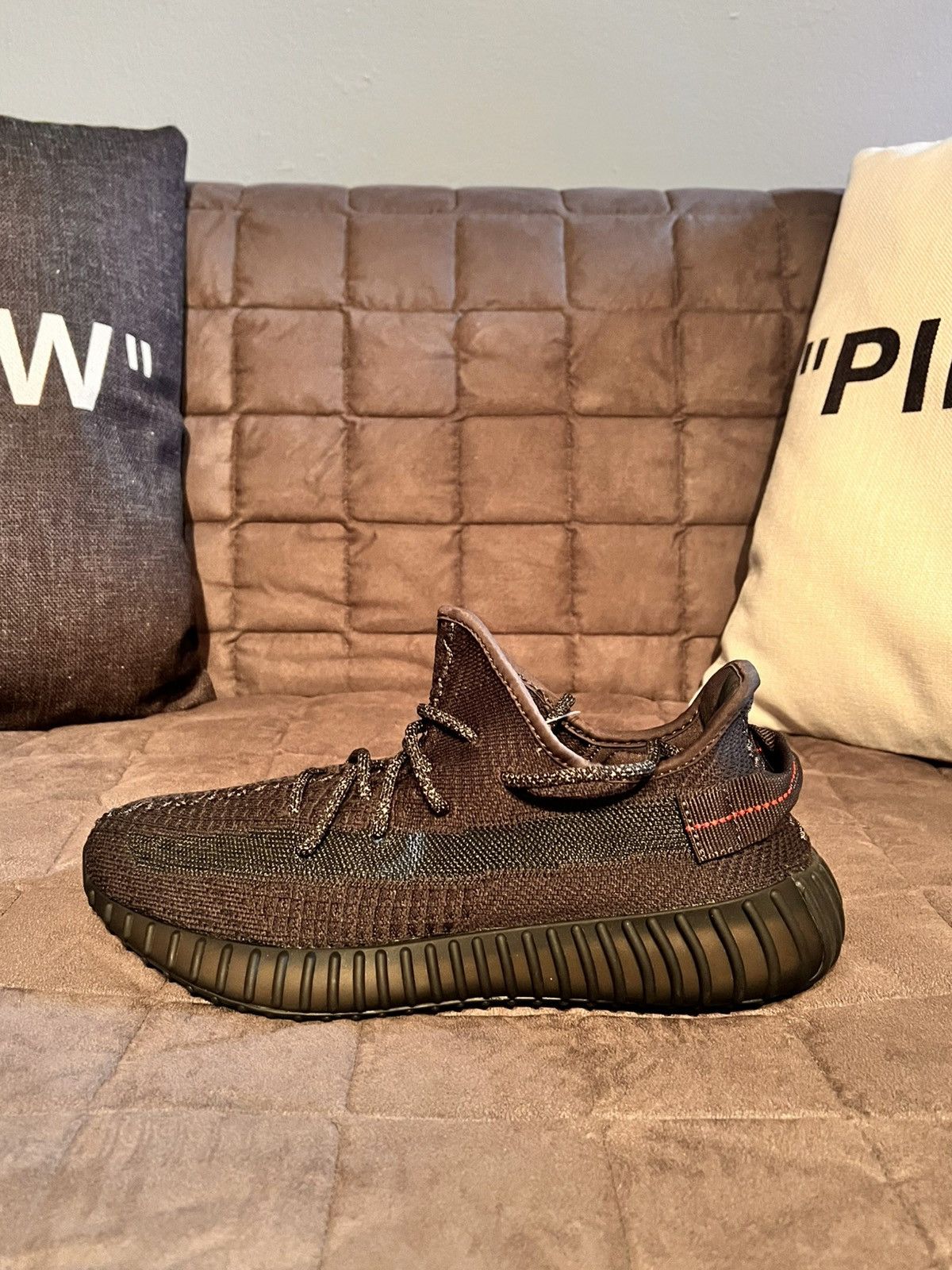 Adidas × Kanye West YEEZY BOOST 350 V2 'BLACK NON-REFLECTIVE' Size US 9 / EU 42 - 4 Thumbnail