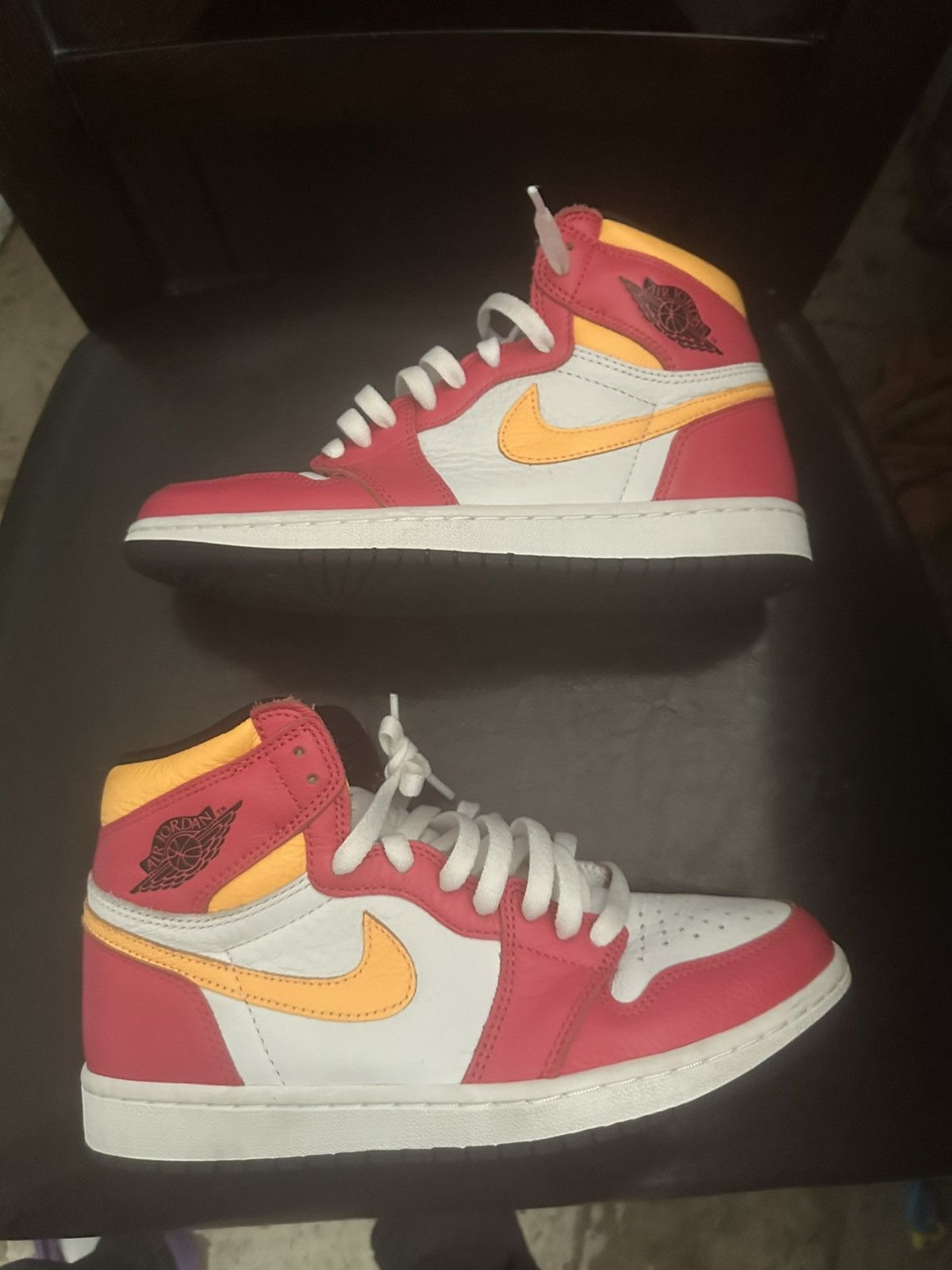Jordan Brand Size 7 - Jordan 1 Retro High OG Light Fusion Red 2021 Size US 7 / EU 40 - 2 Thumbnail