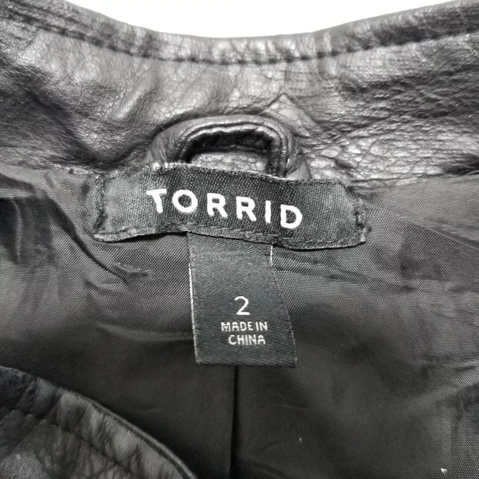 Torrid Torrid Jacket Womens 2 Black Full Zip Pockets Faux Leather Size XS / US 0-2 / IT 36-38 - 2 Thumbnail