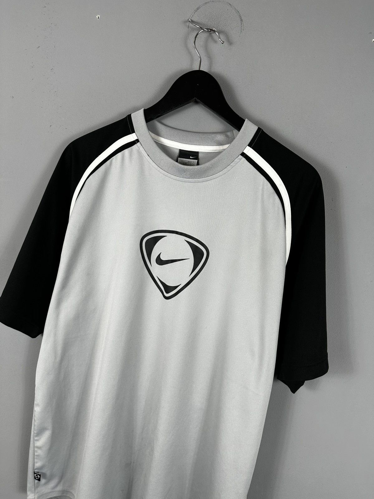 Other Vintage 90s NIKE t shirt Y2K Retro Old Size US L / EU 52-54 / 3 - 2 Thumbnail