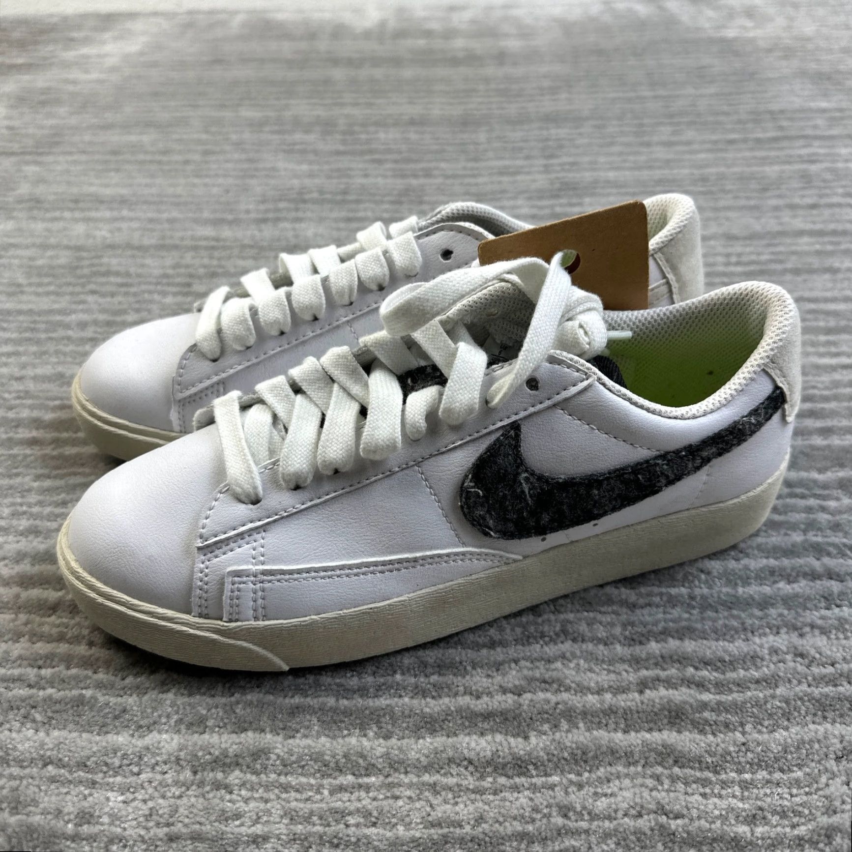 Nike Nike Blazer Low SE Shoe Womens 6 White Black 2021 Recycled Wool Pack Size M / US 6-8 / IT 42-44 - 2 Thumbnail