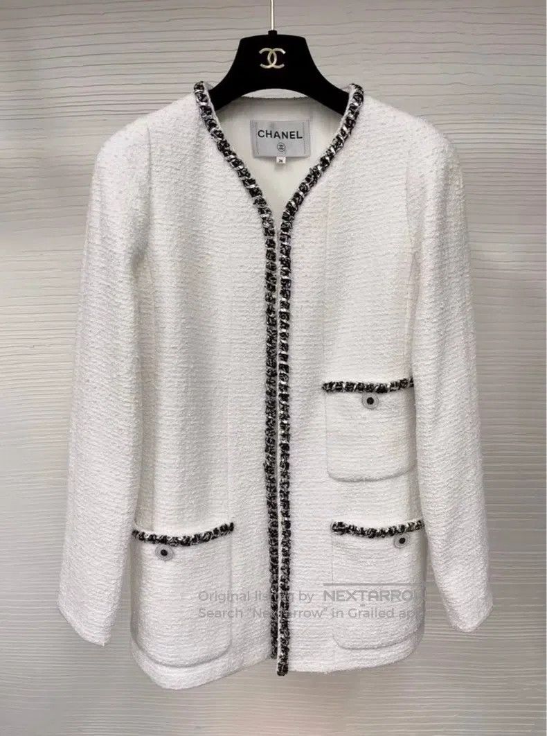 Chanel Chanel White and black tweeded coat Size XS / US 0-2 / IT 36-38 - 1 Thumbnail