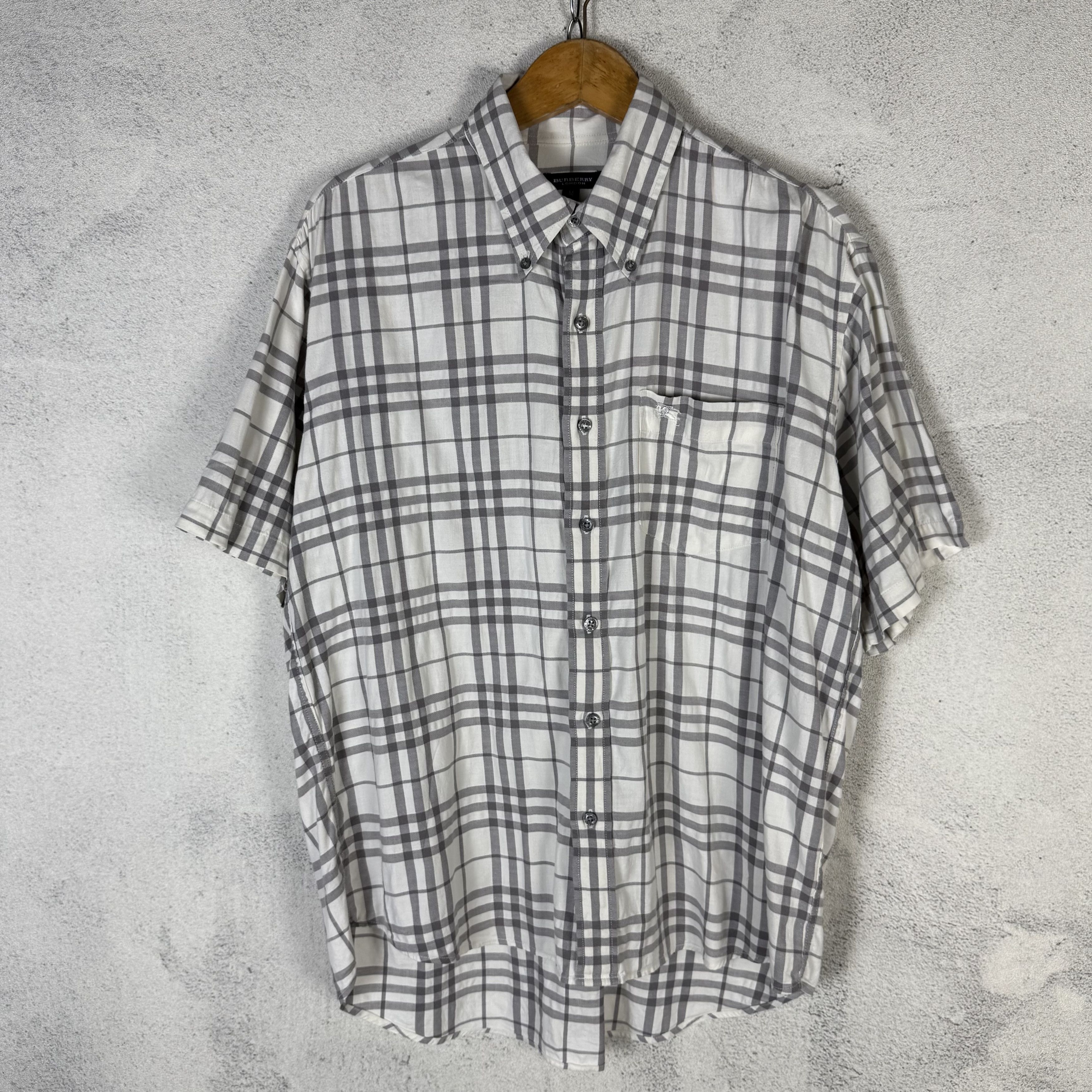 Burberry Vintage Burberry Button Down Shirt Size US M / EU 48-50 / 2 - 1 Thumbnail