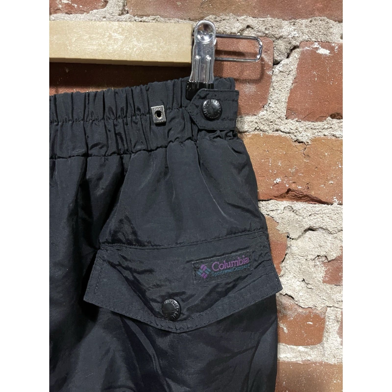 Vintage Vintage Columbia Snow Pants Womens M Snow Pants Black Snow Ski Womens Vintage Columbia Snow Pants M Black Ski Comfort Elastic Waist Size 32" / US 10 / IT 46 - 2 Thumbnail