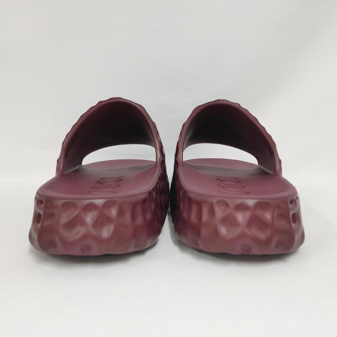 Gucci o1mt1gz0825 M Water Ripple Slide Rubber in Dark Brown Size US 9.5 / EU 42-43 - 3 Thumbnail