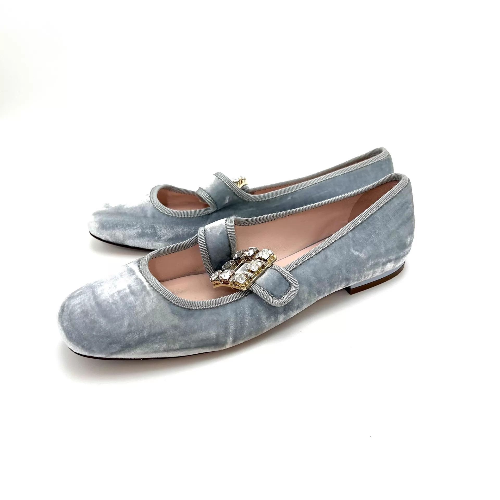 Roger Vivier RV Roger Vivier Velvet Crystal Buckle Mary Jane 37 Size US 6.5 / IT 36.5 - 1 Thumbnail