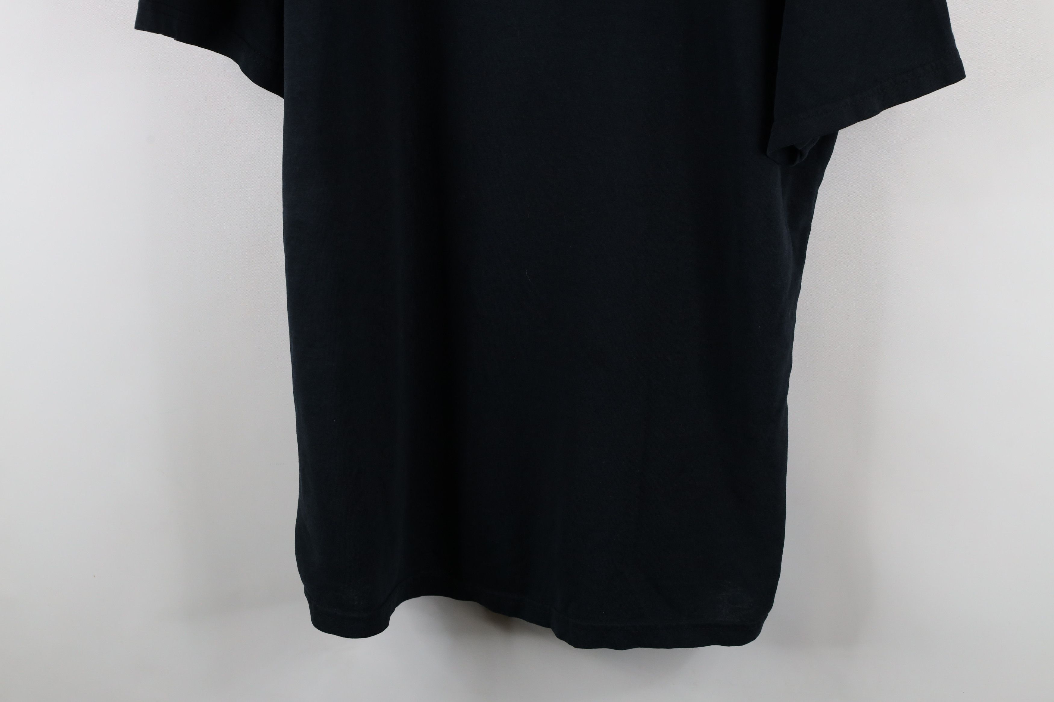 Vintage Vintage Streetwear Flames Iron Asylum Weightlifting T-Shirt Size US XXL / EU 58 / 5 - 3 Thumbnail