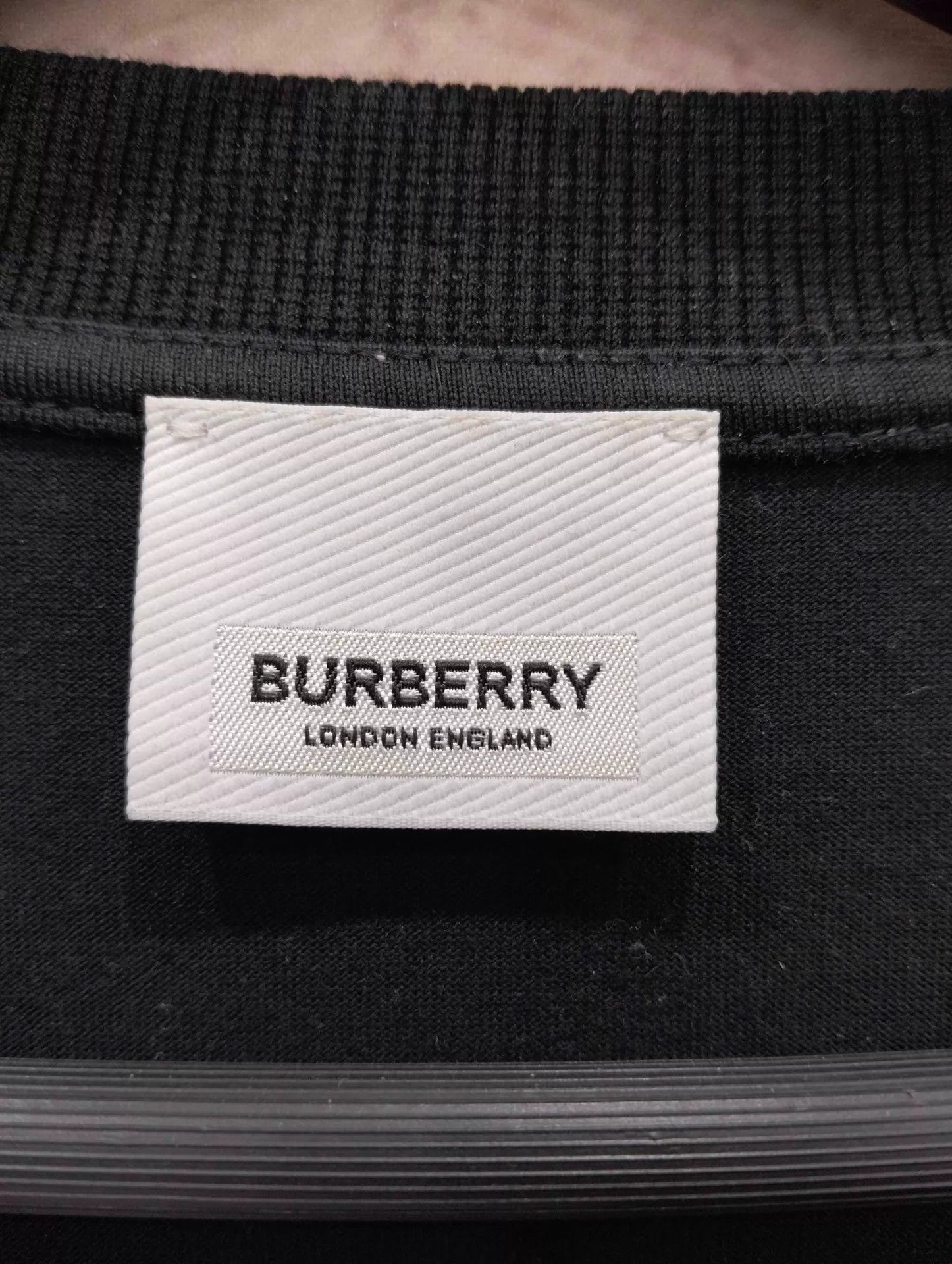 Burberry Burberry Label Patch Black Short Sleeve Tee L 95N Size US L / EU 52-54 / 3 - 4 Thumbnail