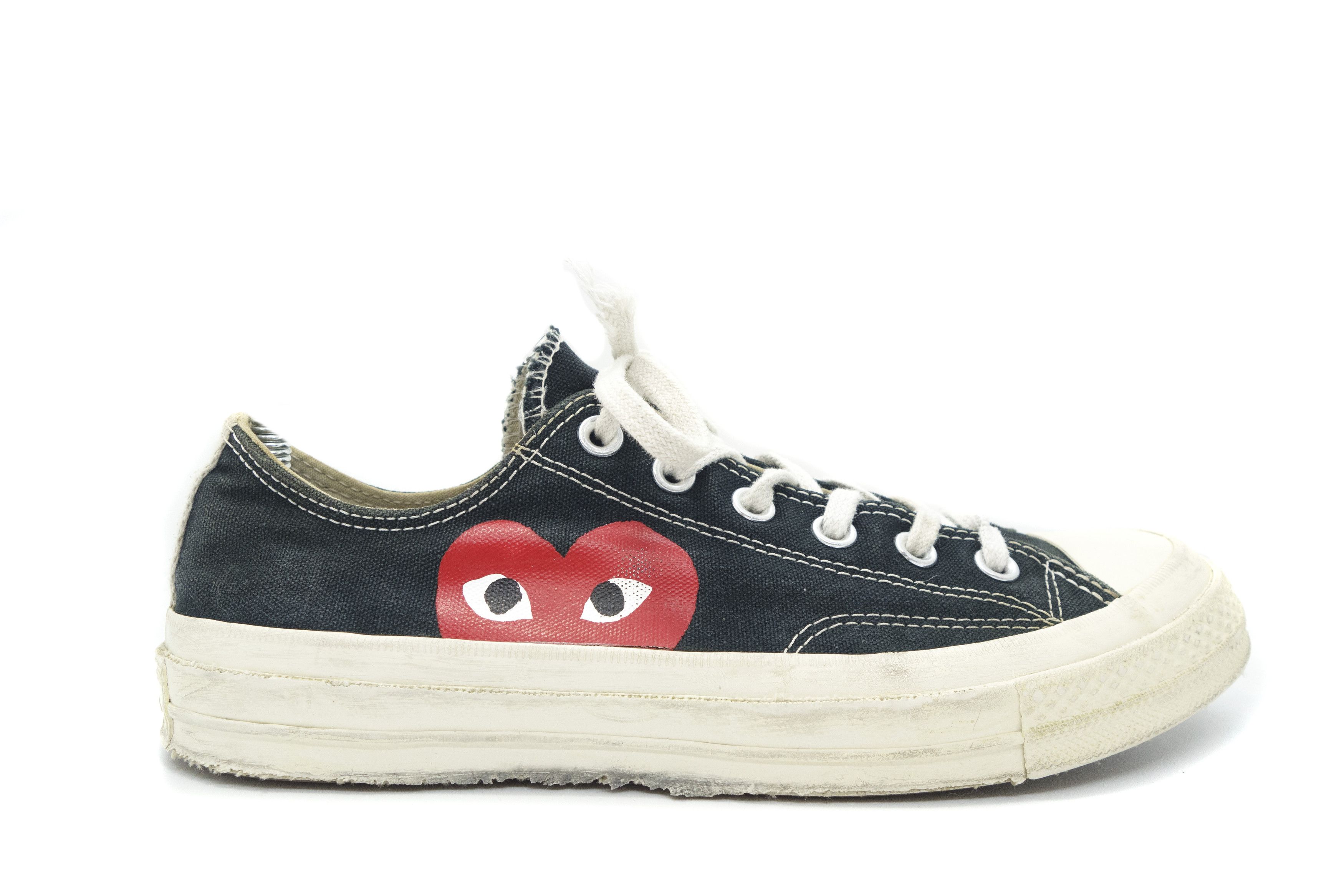 Comme des Garcons PLAY × Converse Logo Thrashed Low Sneakers Size US 7 / EU 40 - 2 Thumbnail