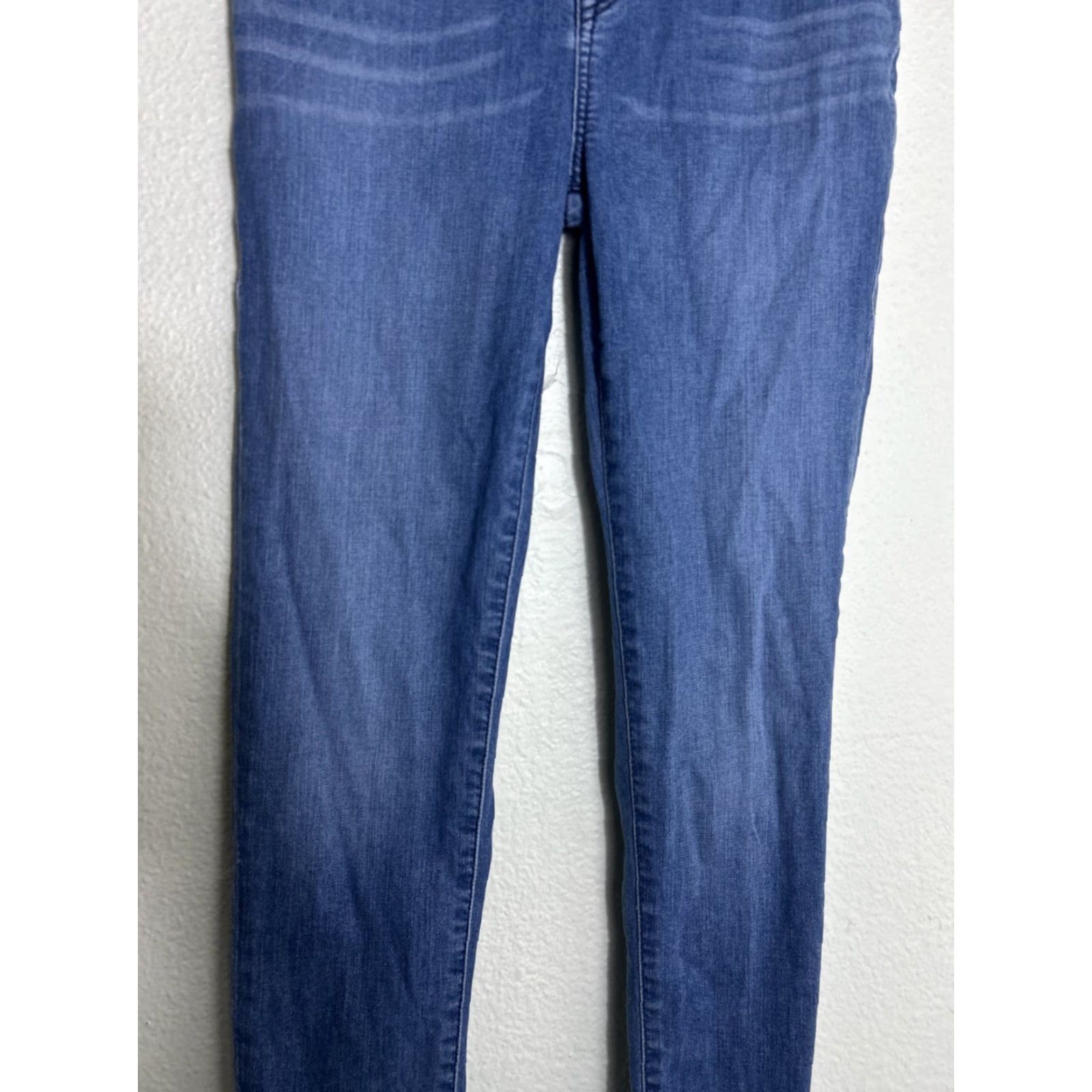 True Religion True Religion Halle Mid Rise Super Skinny Medium Wash Jeans Junior 16 30x31 Flaw Size 38" / US 16 / IT 52 - 4 Thumbnail