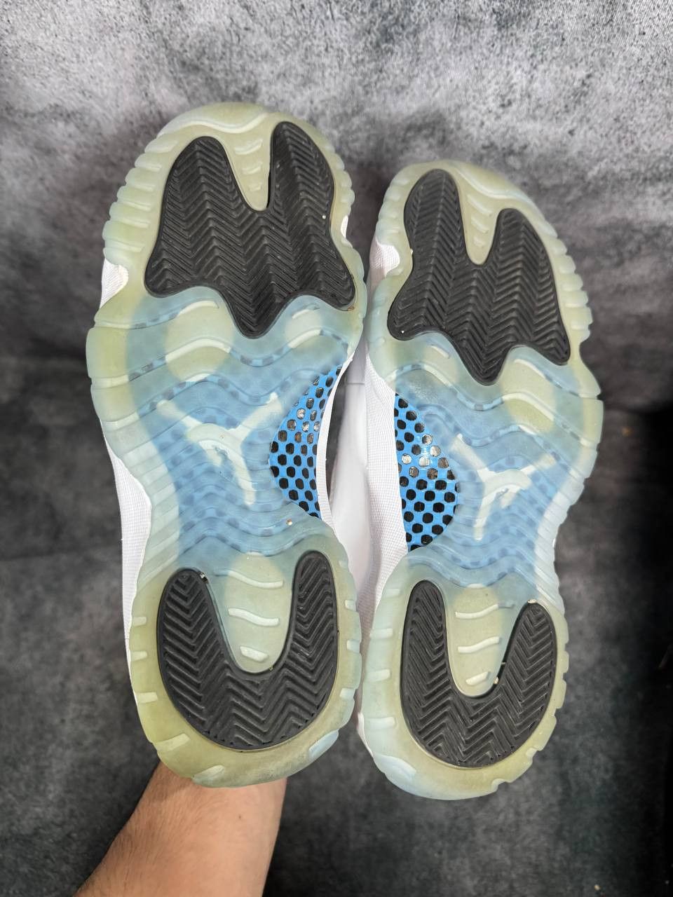Jordan Brand Size 8 | Jordan 11 Legend Blue No Box | Pre-Owned Size US 8 / EU 41 - 6 Thumbnail