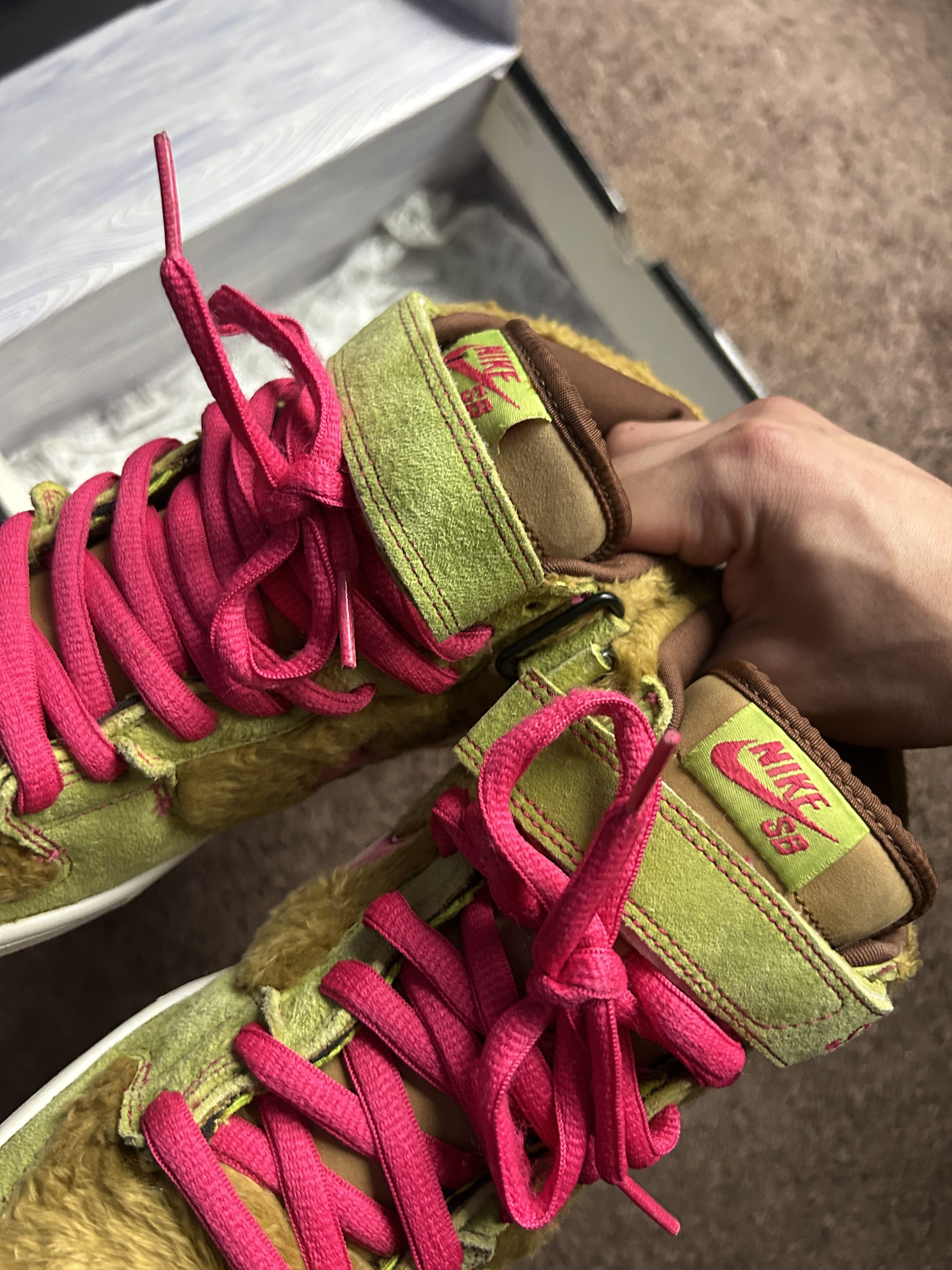 Nike SB Size 9.5 — Nike Dunk Mid Premium SB 'Mama Bear' Size US 9.5 / EU 42-43 - 13 Thumbnail