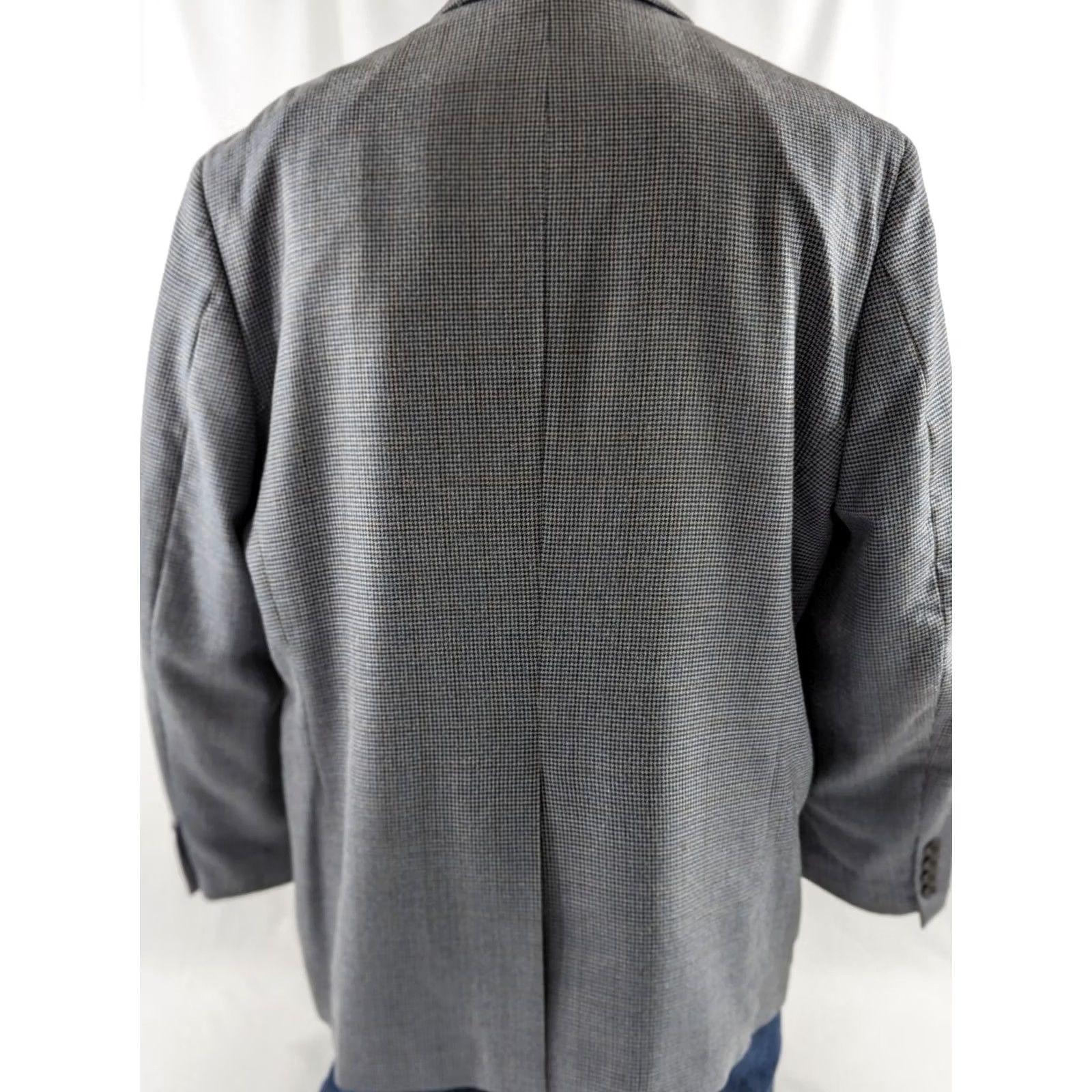 Chaps Chaps Blazer Silk Wool Gray Houndstooth 44R FLAWS Blazer Men Regular Jacket Coat Notch Lapel 2-Button 4-Button Vent Wool Silk Lined Size 44R - 4 Thumbnail