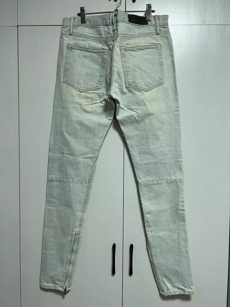 Fear of God Fear of God Main line washed light blue jeans Size US 34 / EU 50 - 2 Thumbnail