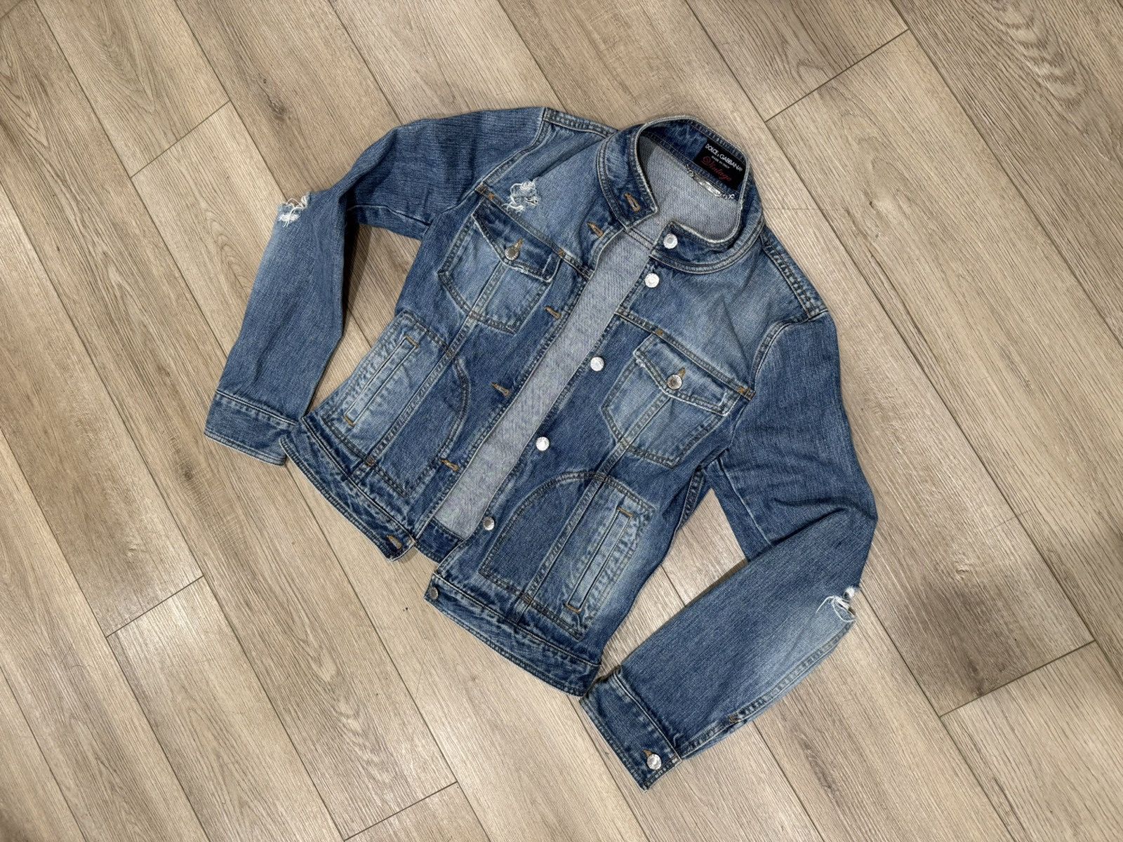 Dolce & Gabbana Dolce & Gabbana Distressed Paneled Denim Trucker Jacket Size US S / EU 44-46 / 1 - 1 Thumbnail