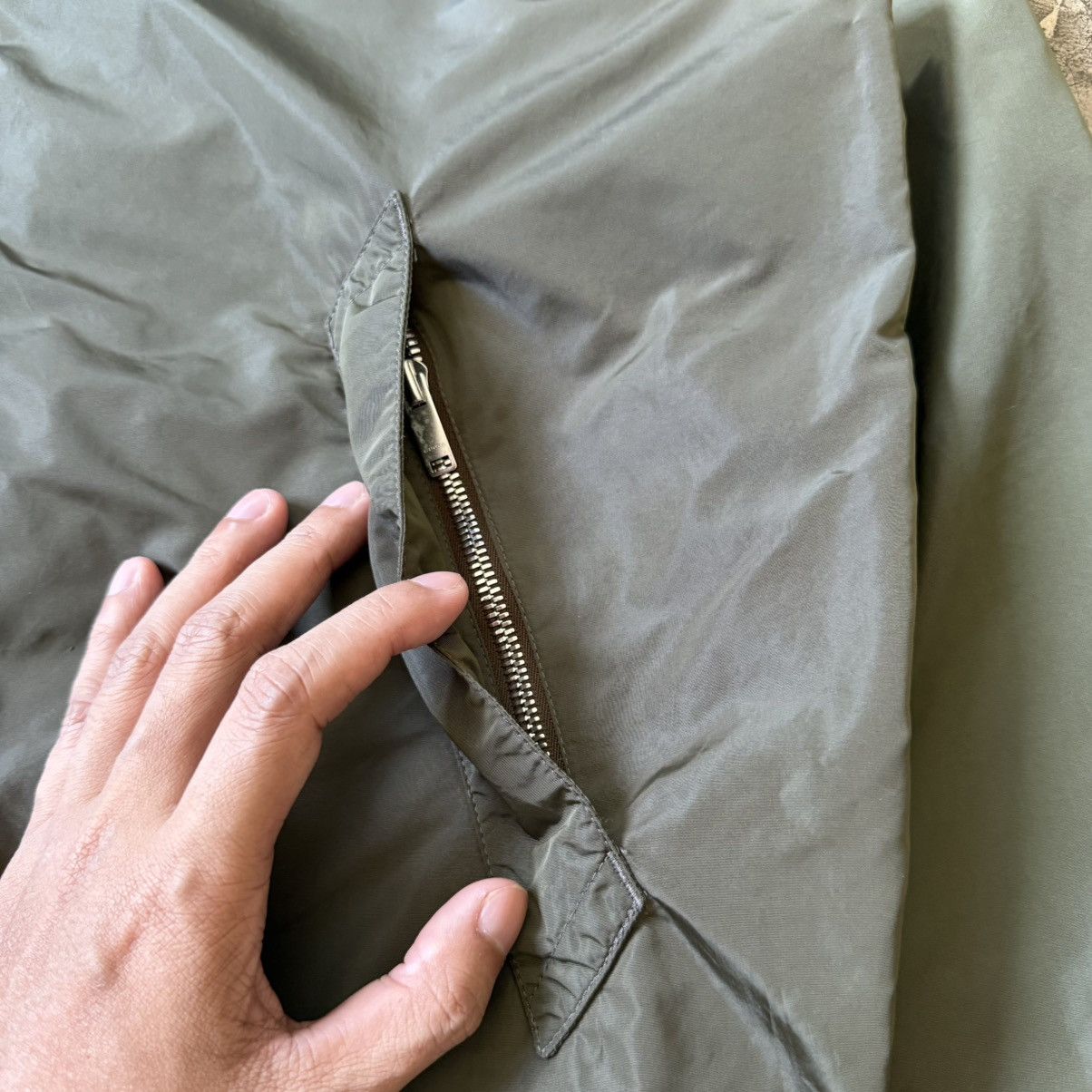 Gucci Gucci - Tom Ford - Reversible Nylon Military Bomber Jacket Size US L / EU 52-54 / 3 - 7 Thumbnail