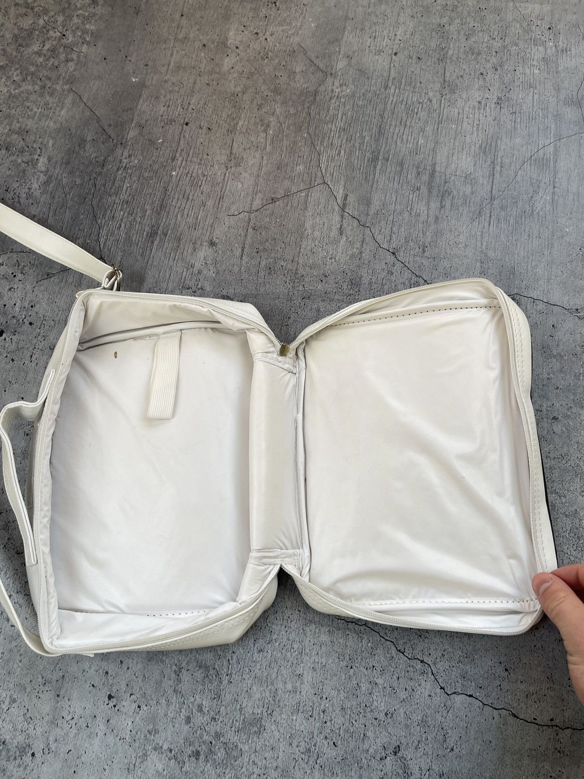 Japanese Brand × Lonsdale × Vintage Y2K Lonsdale London Crossbody Bag Size ONE SIZE - 8 Thumbnail
