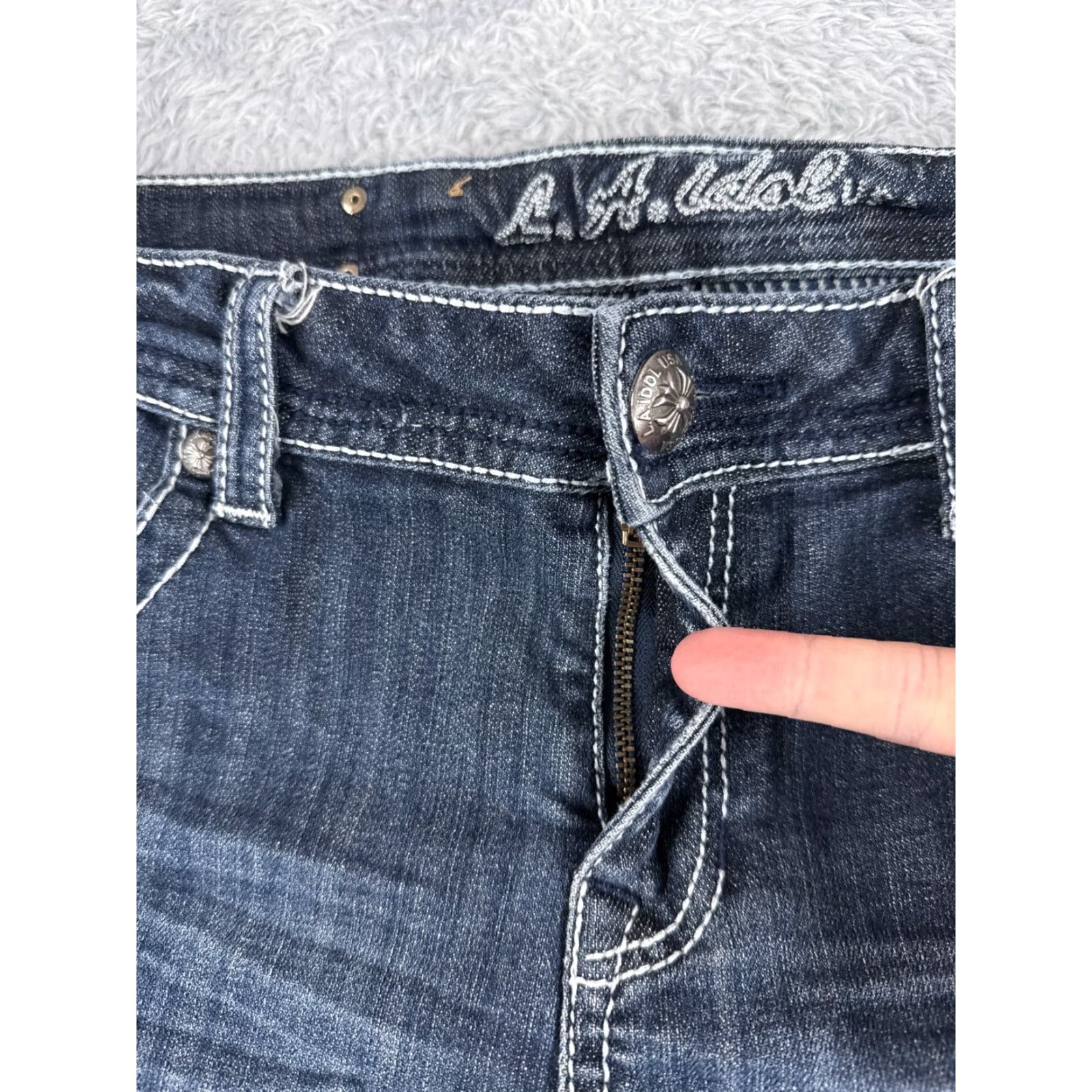 Vintage LA Idol Jeans Women Bootcut Denim 33x26 Blue 13 Medium Wash Cotton Blend Embroidered 5-Pocket Stretch Regular Zip Closure Vintage? No Size 34" / US 12 / IT 48 - 5 Thumbnail