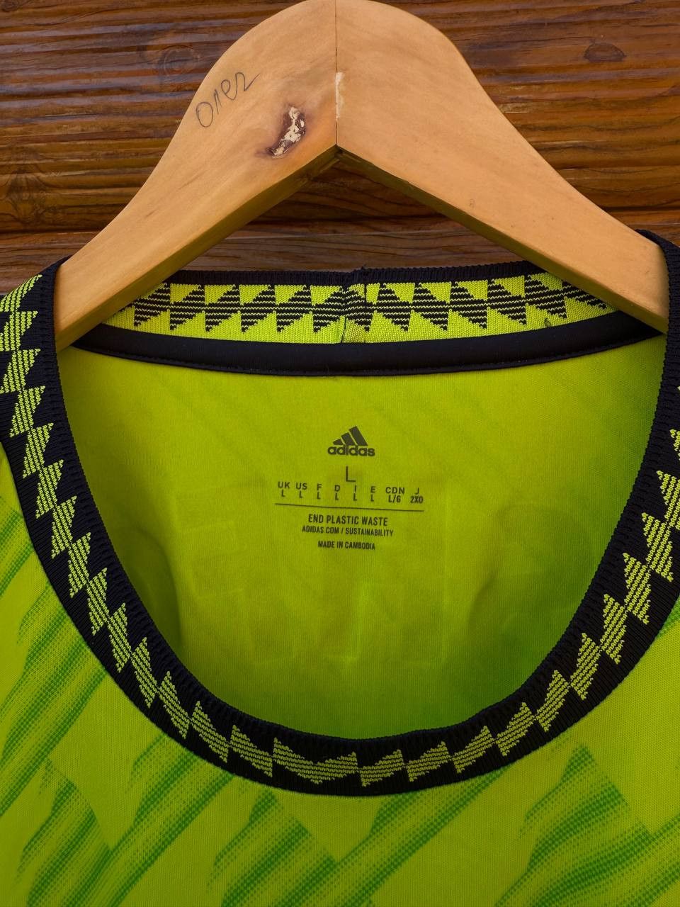 Adidas MANCHESTER UNITED RASHFORD 2022/2023 FOOTBALL JERSEY ADIDAS Size US L / EU 52-54 / 3 - 8 Thumbnail