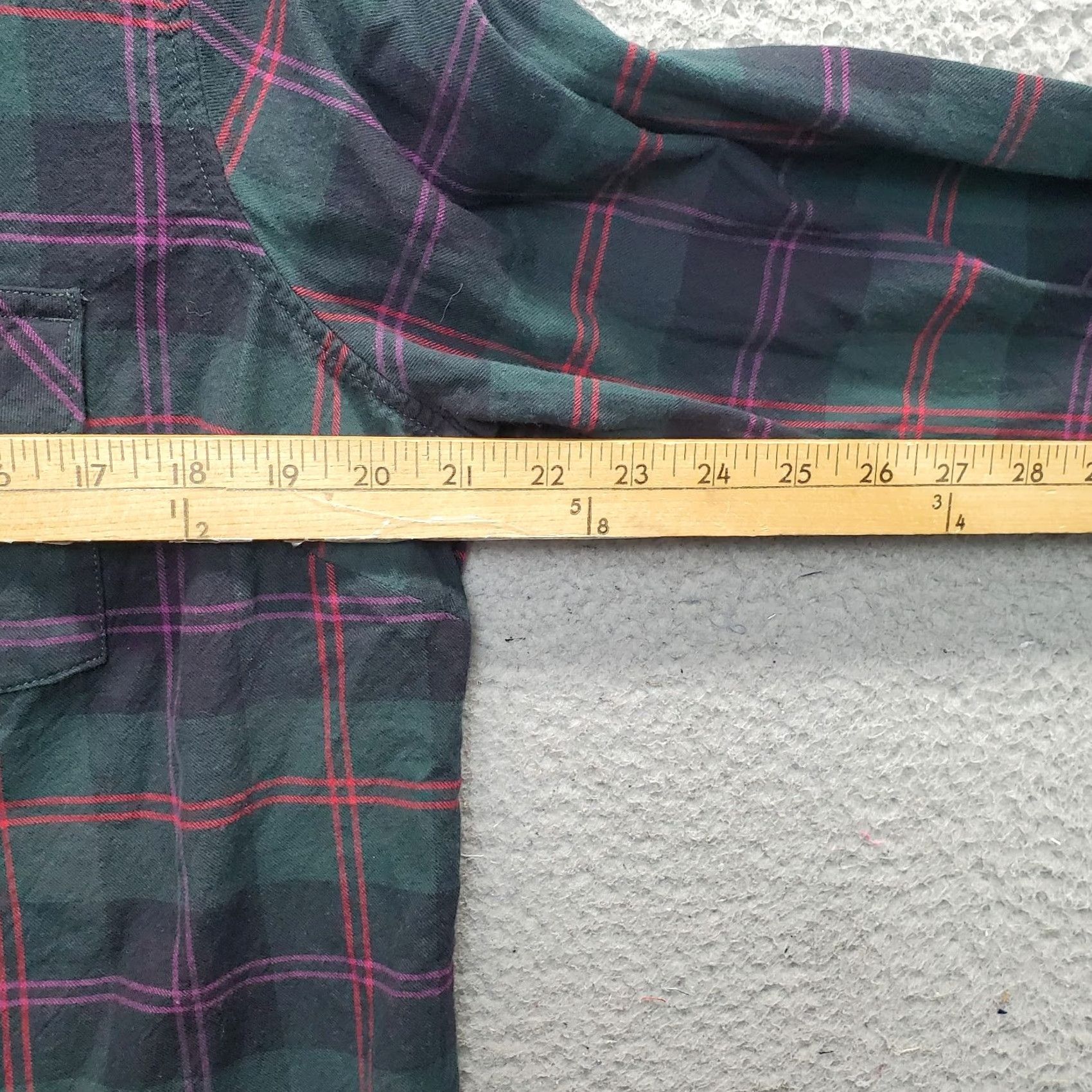 Eddie Bauer Eddie Bauer Button-Up Shirt Womens XL Multi Plaid Classic Fit Collared Outdoor Shirt Women XL Plaid Button-Up Size XL / US 12-14 / IT 48-50 - 5 Thumbnail