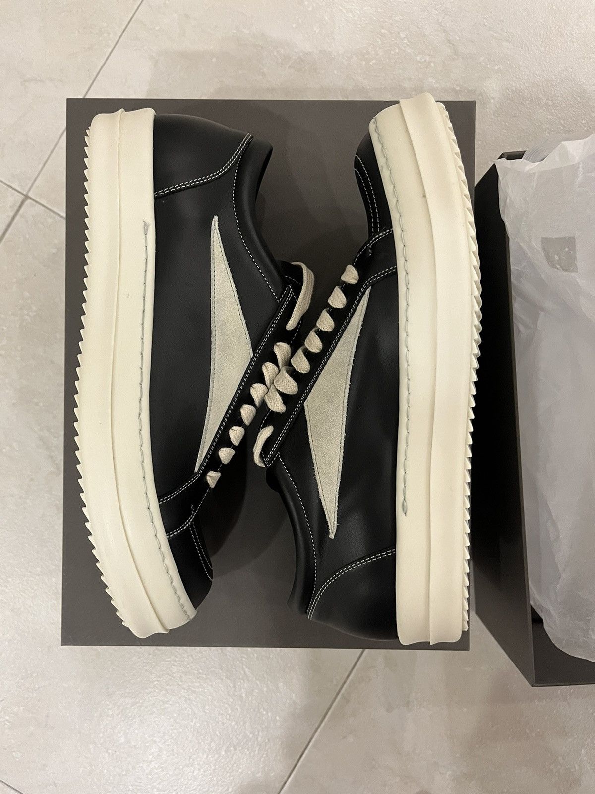 Rick Owens Rick Owens Vintage Sneaker 1st Remake Mainline Size US 9 / EU 42 - 5 Thumbnail