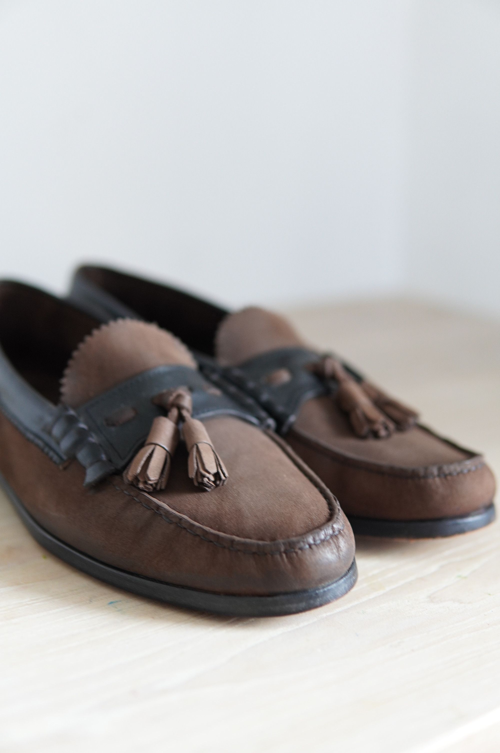Russell & Bromley Russell & Bromley Tassel Suede Brown Loafers Size US 10 / EU 43 - 5 Thumbnail
