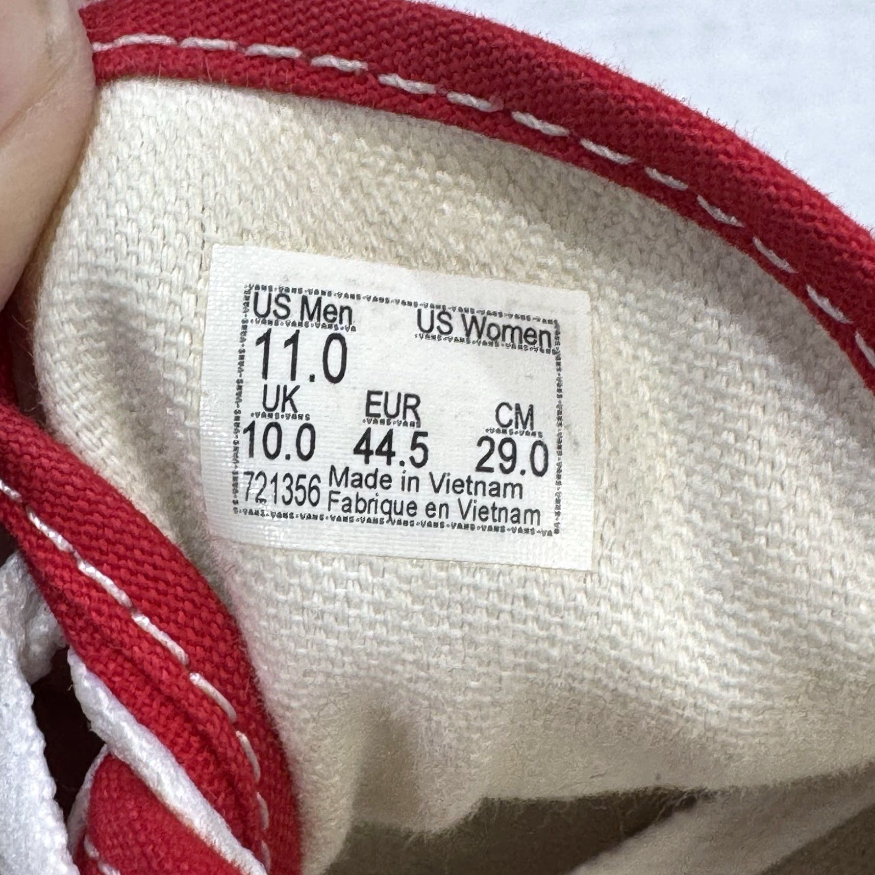 Vans VANS Authentic Classic Skate Shoes Men’s 11 Red Canvas Low Top Mens Shoes Sneaker Athletic Shoes Size US L / EU 52-54 / 3 - 8 Thumbnail