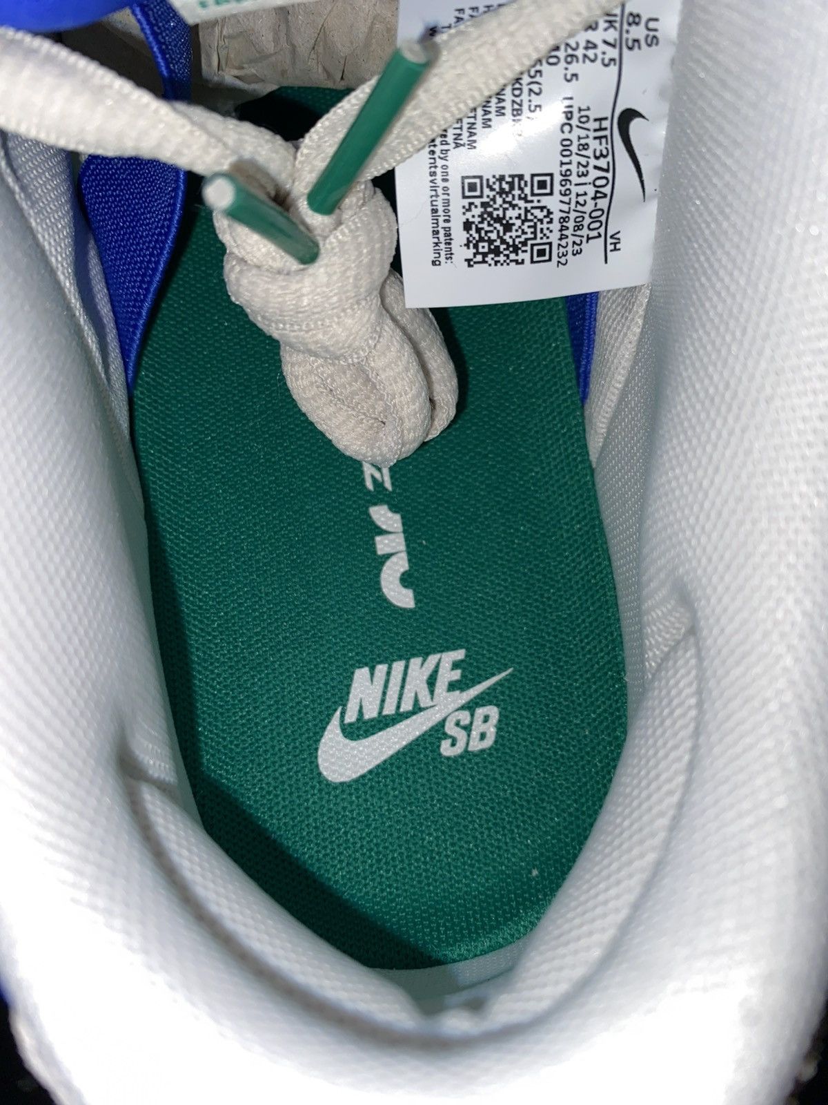 Nike Nike SB Dunk Low Pro (Hyper Royal Malachite) Size US 8.5 / EU 41-42 - 10 Thumbnail