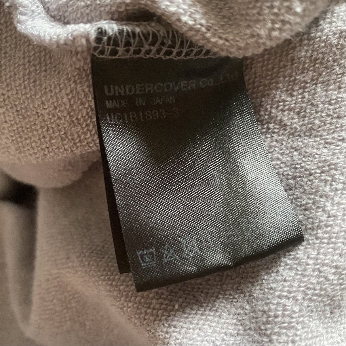 Undercover SS22 Oversize Unhappy Day Size US M / EU 48-50 / 2 - 5 Thumbnail