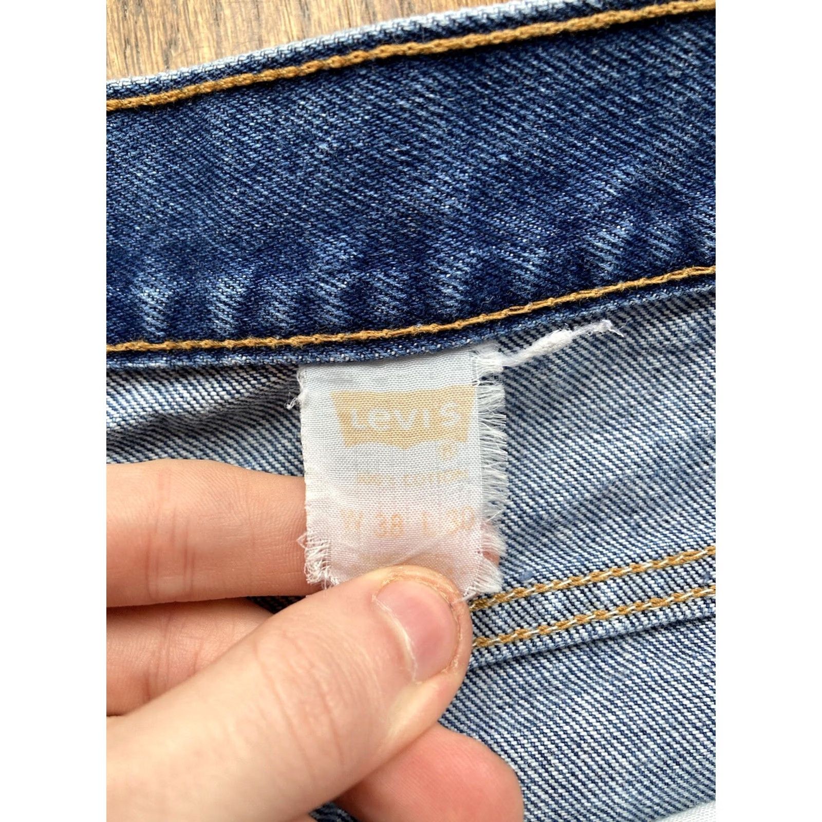Levi's VINTAGE Levi's 90s 505 Jeans Mens Blue Denim Size 38x30 (fits 36x29) Orange Tab Size US 38 / EU 54 - 7 Thumbnail