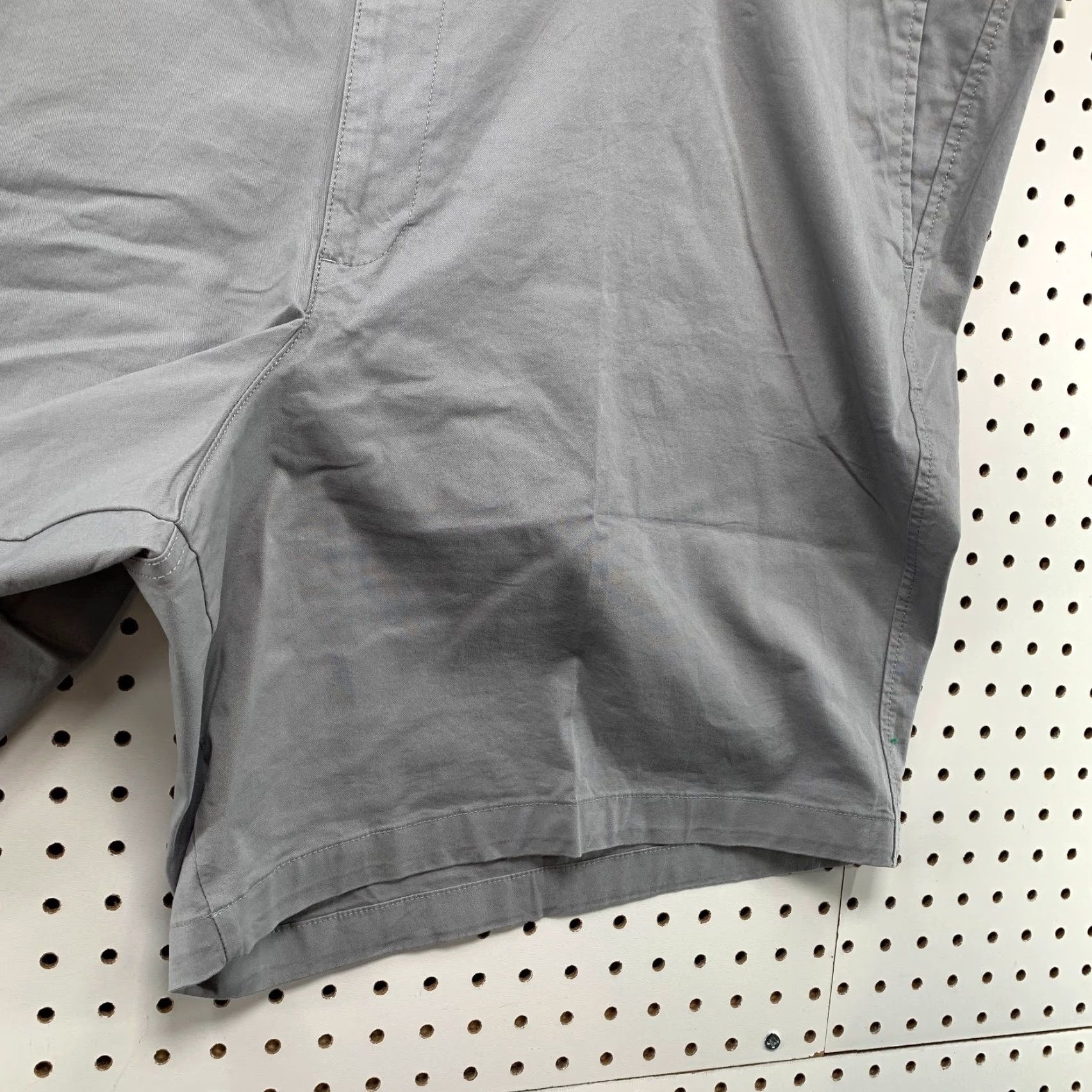 Dockers DOCKERS Chino Shorts Big & Tall 56X9.5 Gray Stretch Casual Men's Shorts 56 in Inseam 9.5 in Cotton Chino Size US 40 / EU 56 - 5 Thumbnail